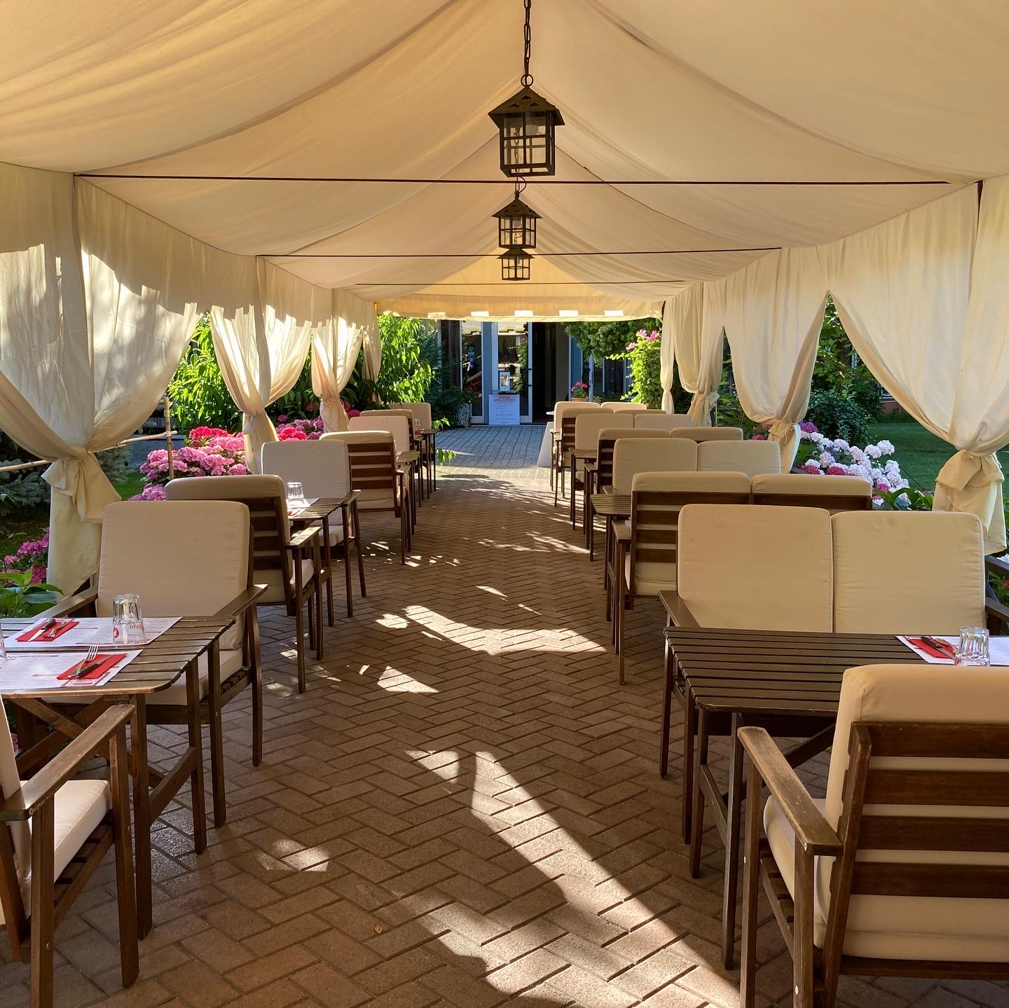 Hotel Milano Pool & Garden