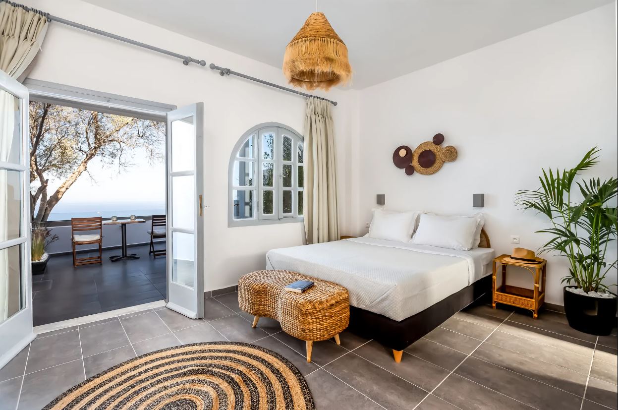 Divino Suites