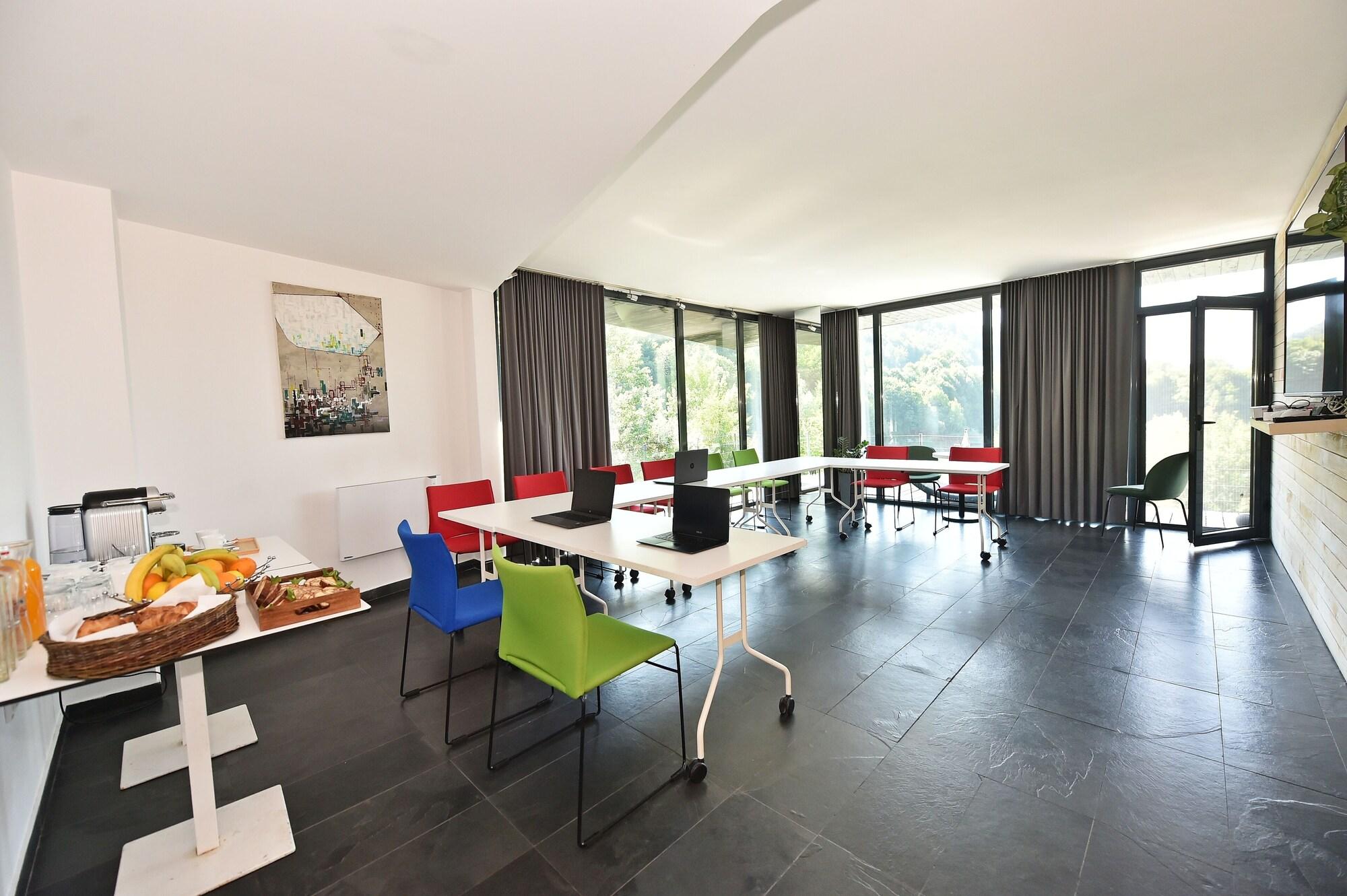 Atra Doftana by null