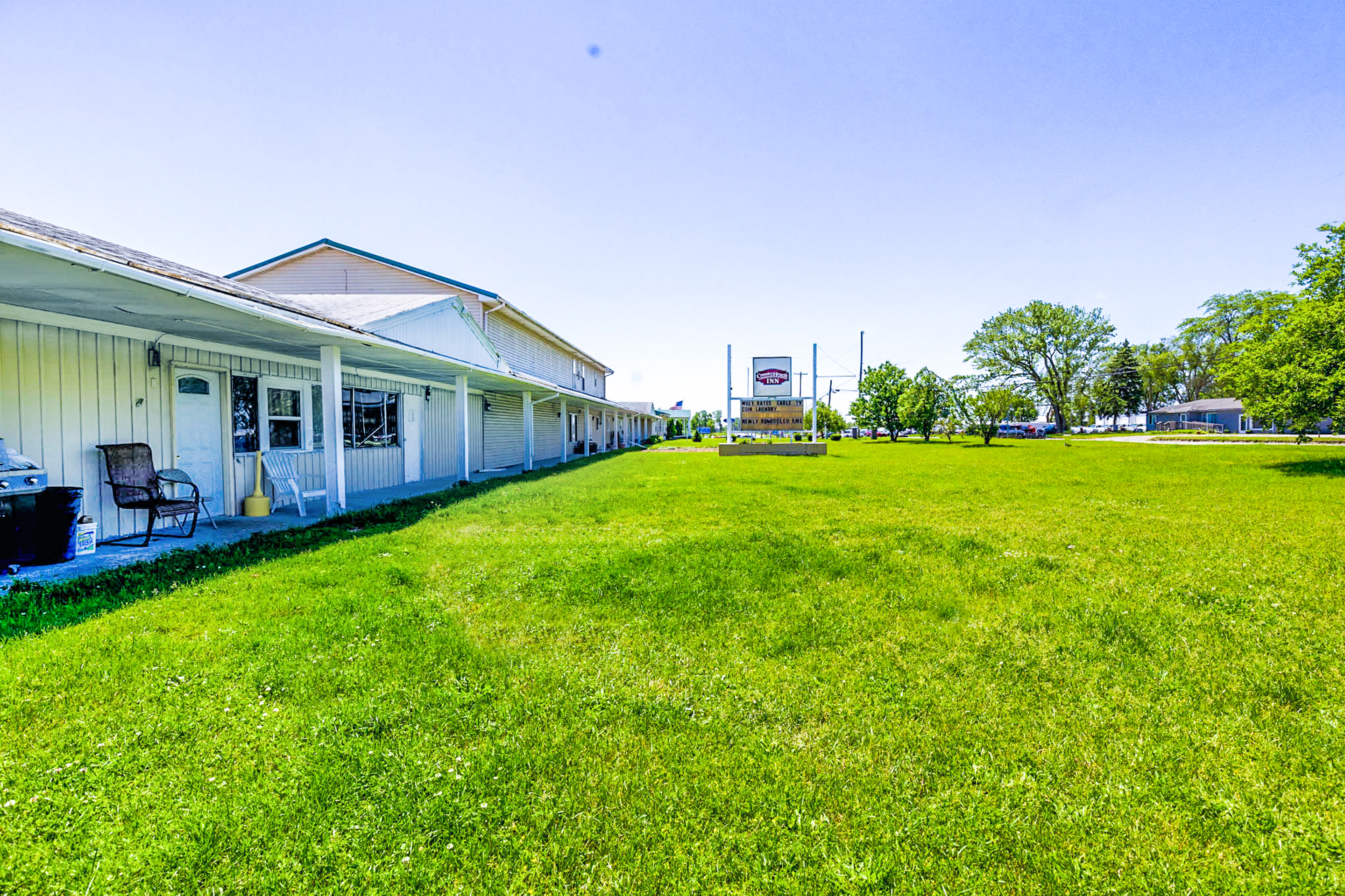 Country Hearth Inn & Suites By OYO Sturgis
