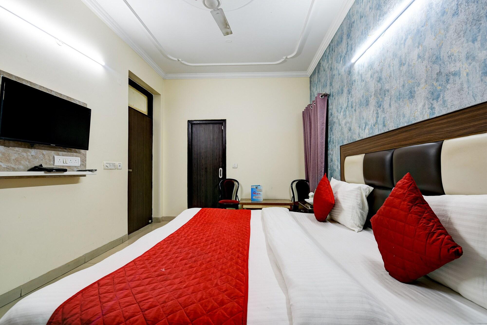Hotel Mayank Plaza-near Igi Airport Terminal-3