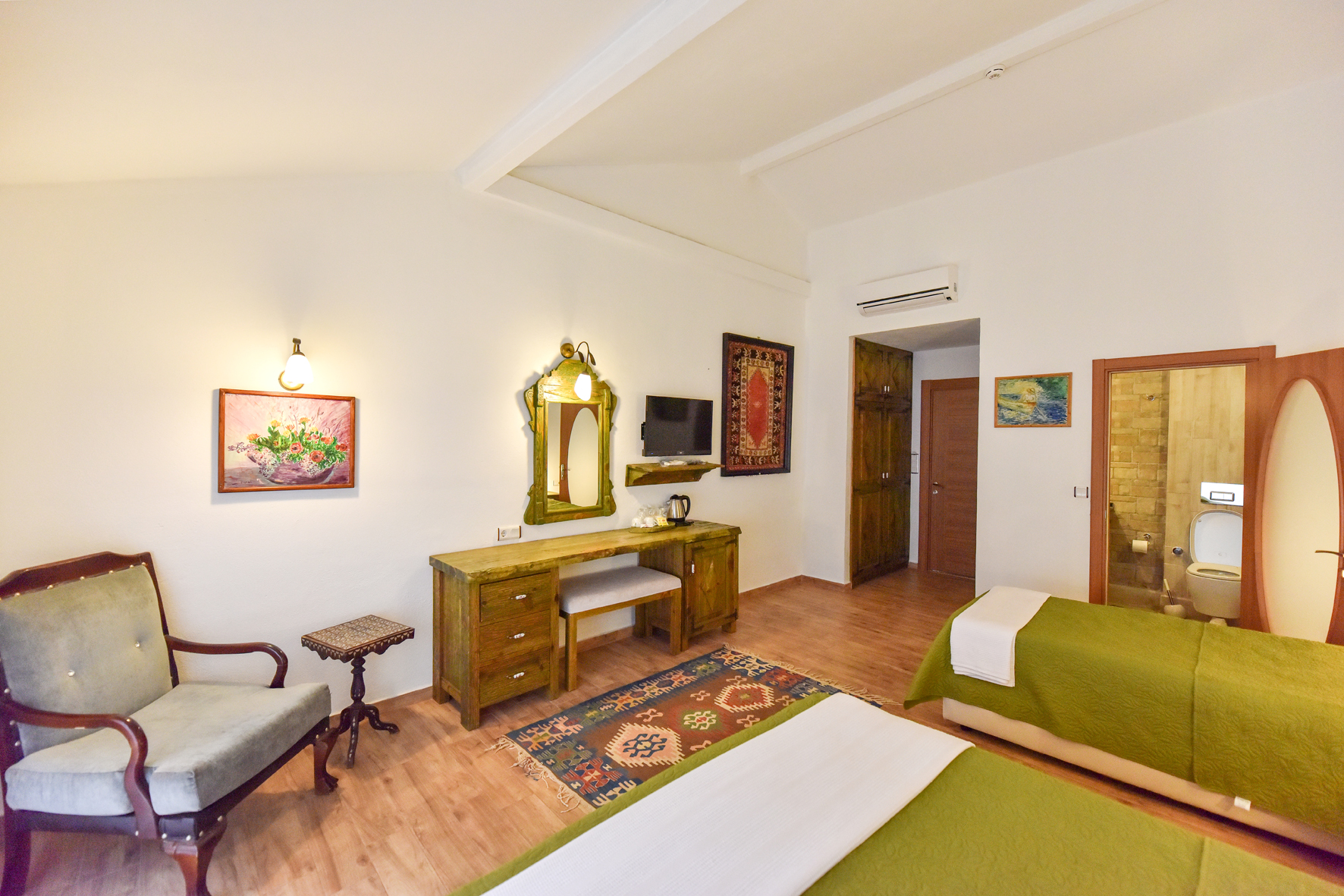 Piramit Hotel