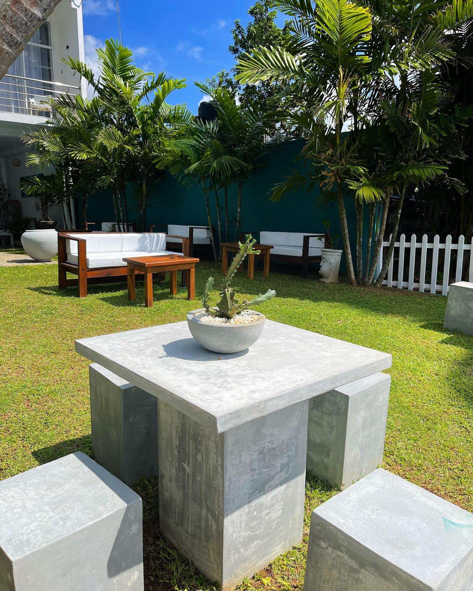 Smeralda Beach Hotel Dikwella - photo