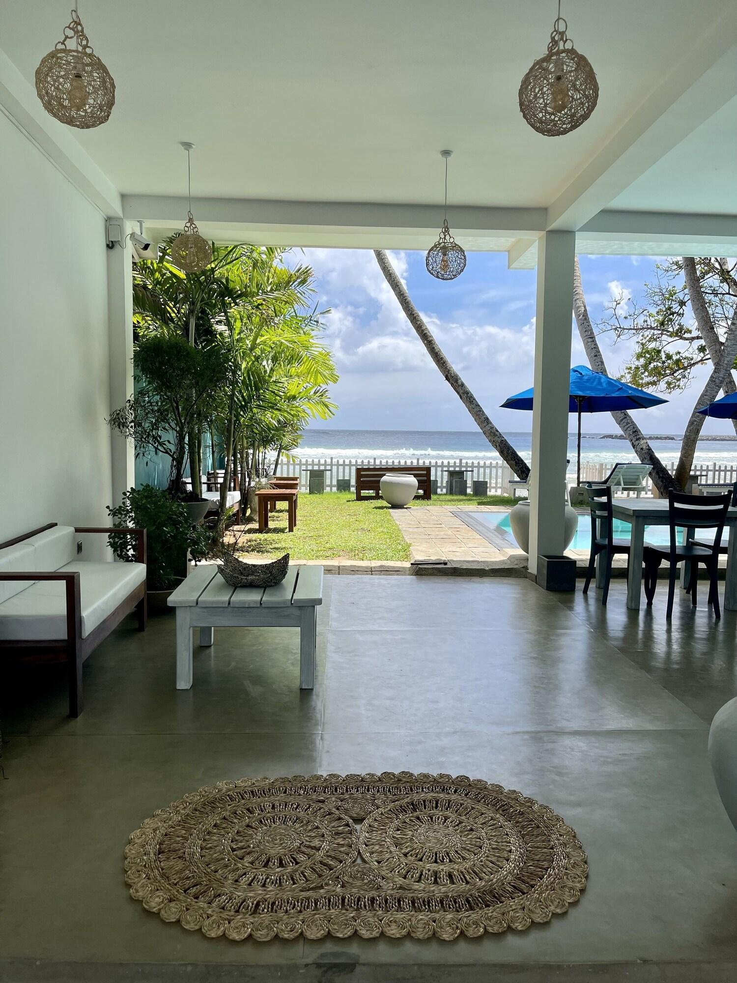 Smeralda Beach Hotel Dikwella - photo