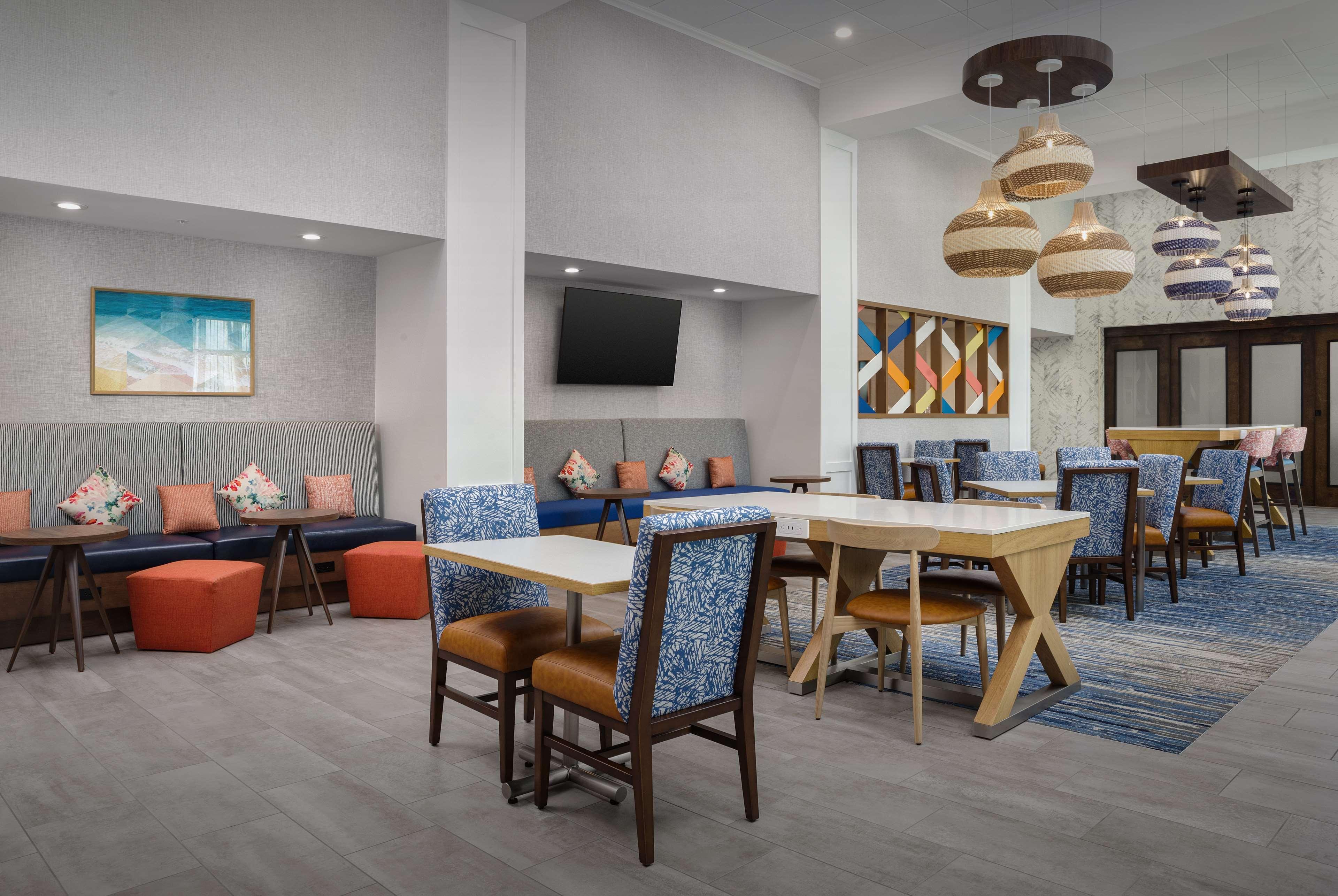 Hampton Inn And Suites By Hilton Naples South