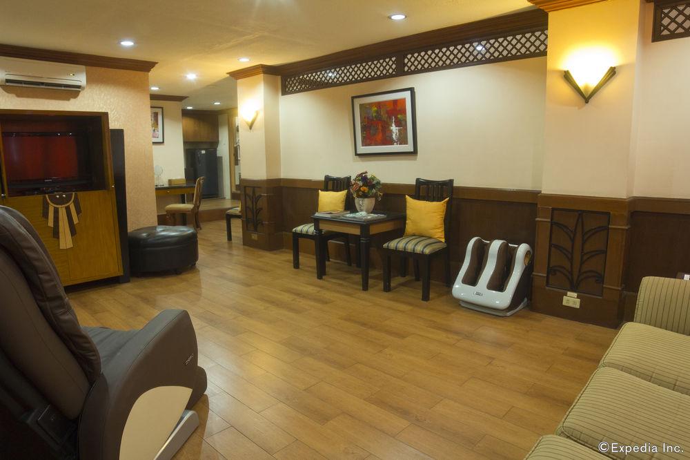 Miramar Hotel by null