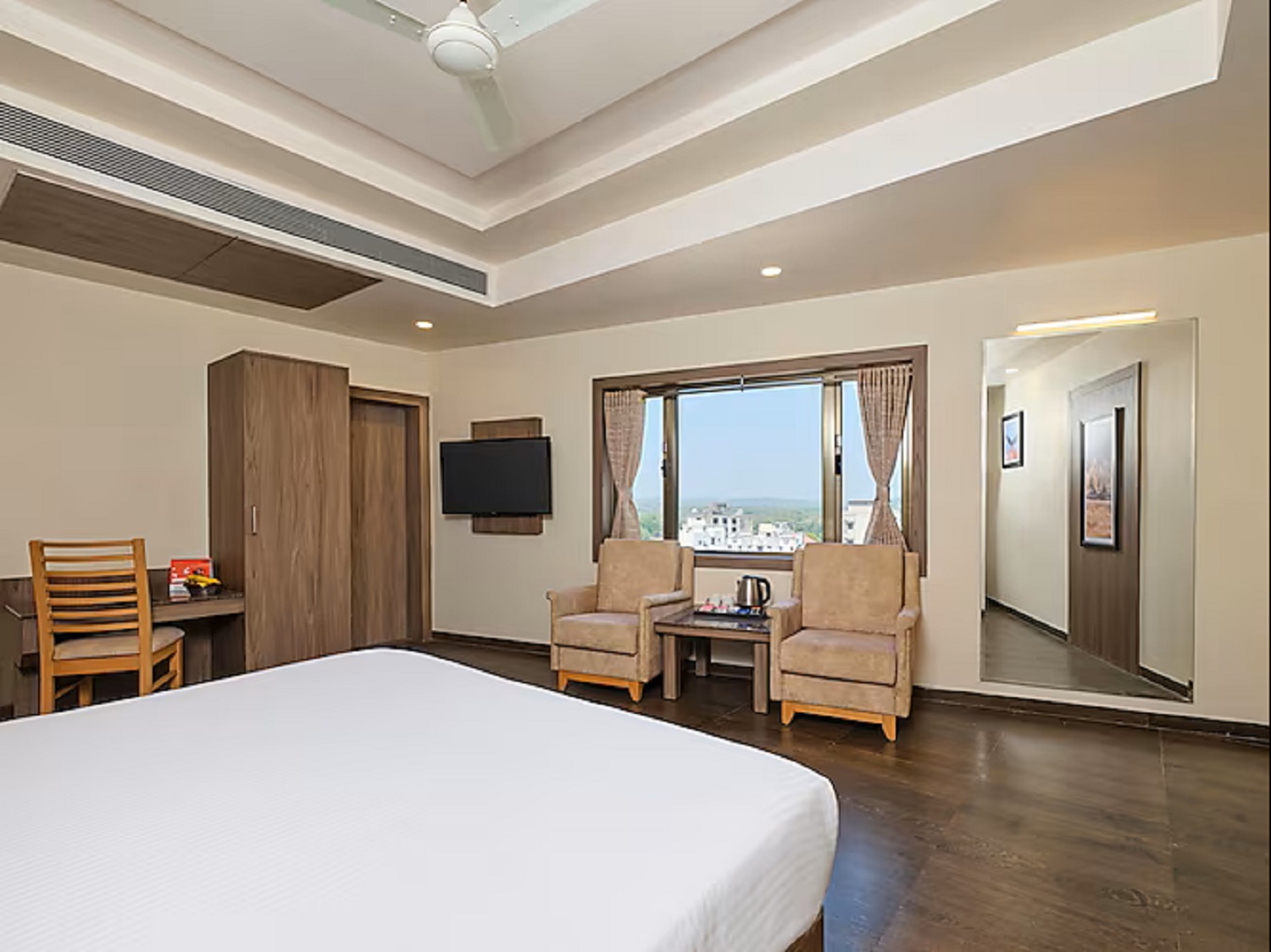 Pride Biznotel, Sasan Gir
