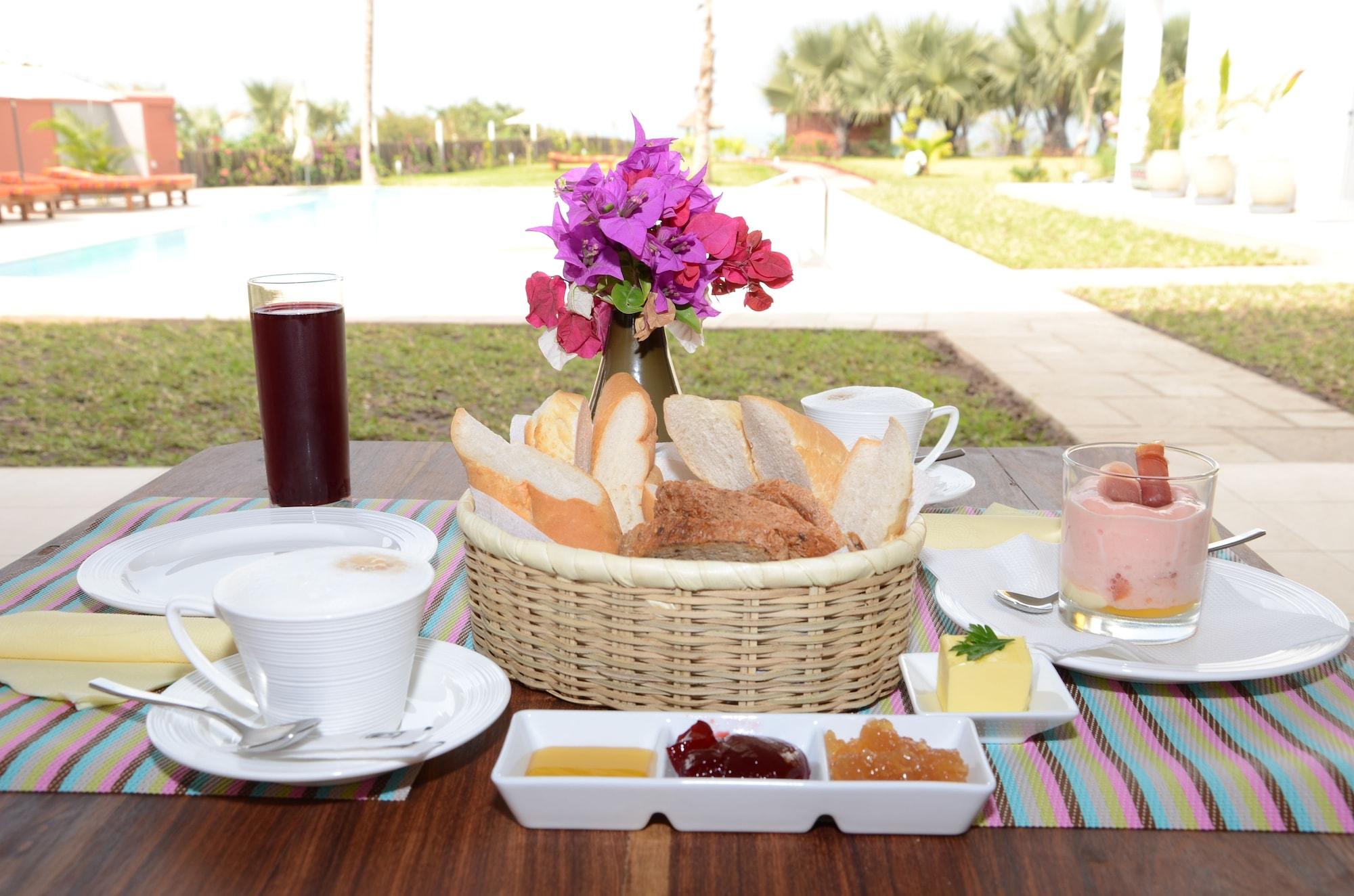 Leo S Beach Hotel Restaurant Adults Only