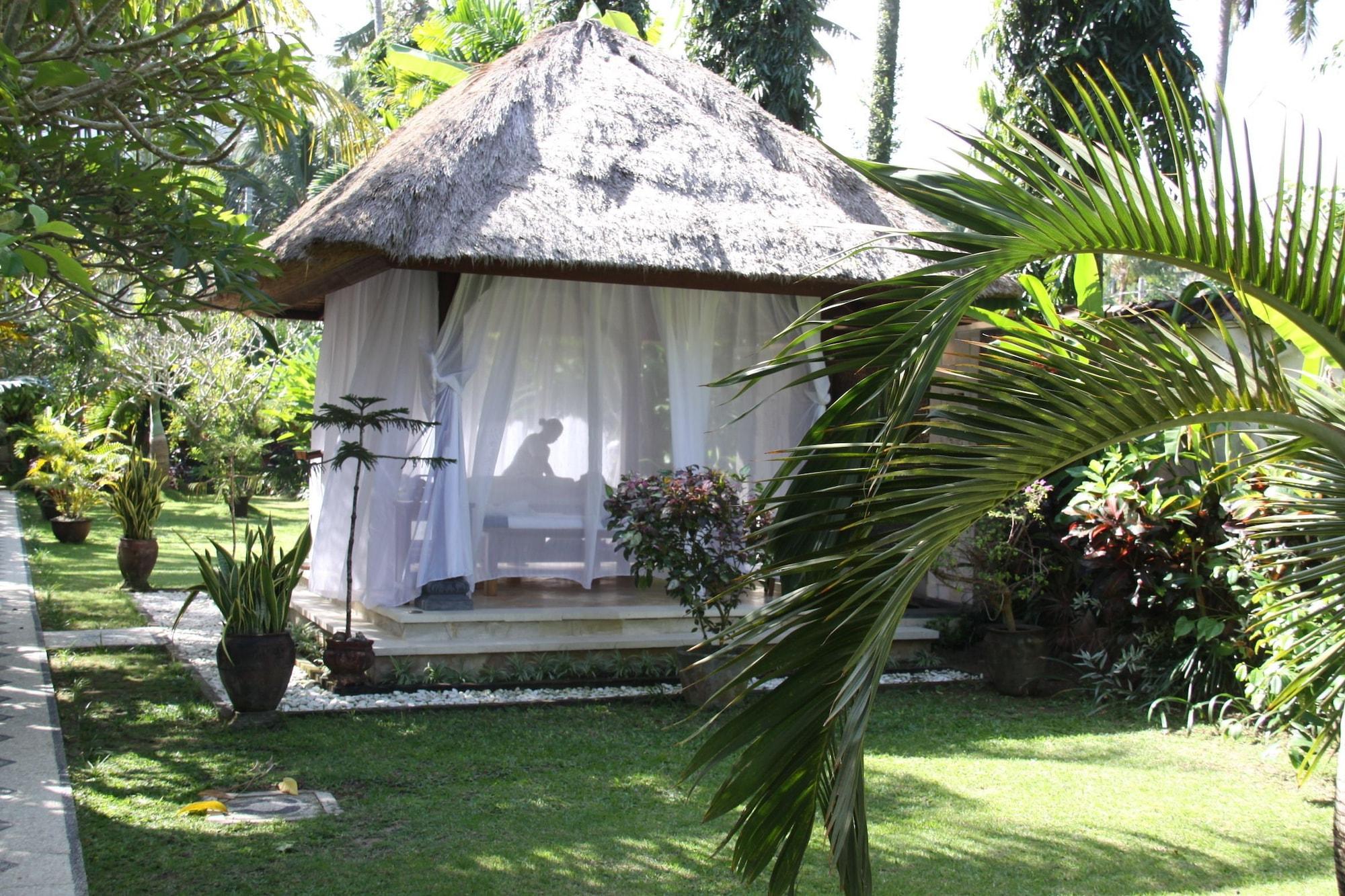 Nusa Indah Bungalows Candidasa
