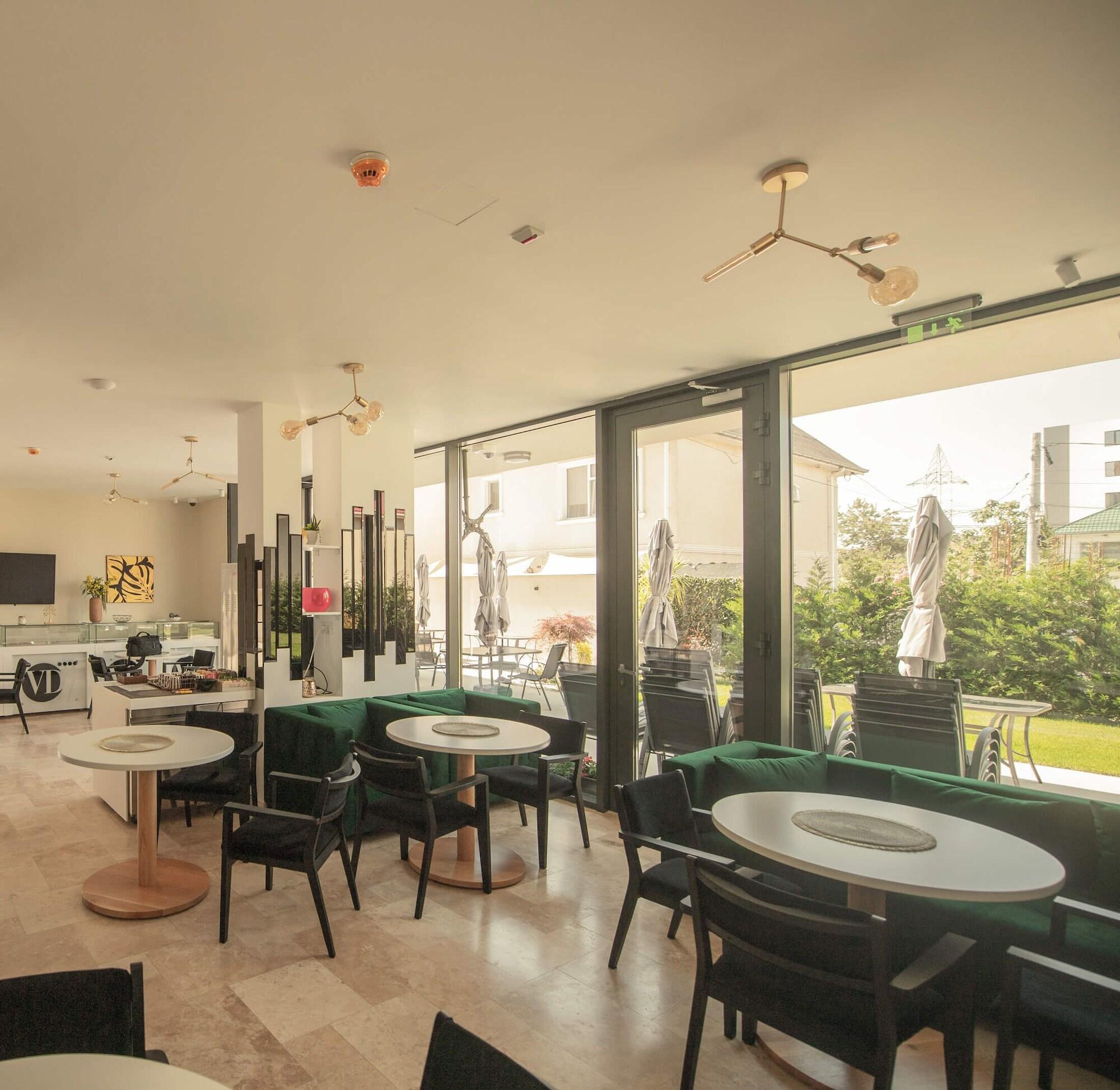 Vila Ducu Adults Only +16