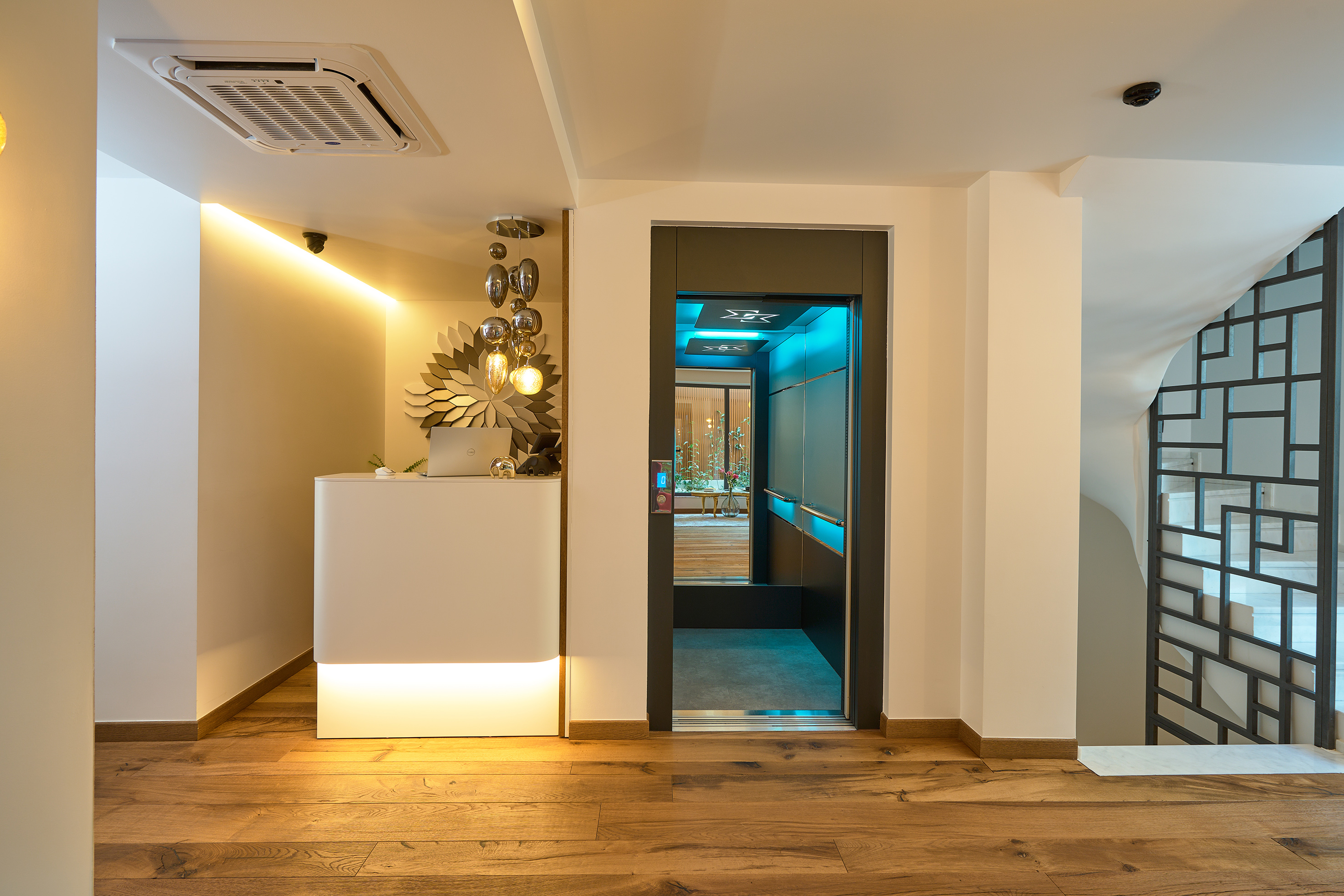 Sigma Suites Hotel - photo