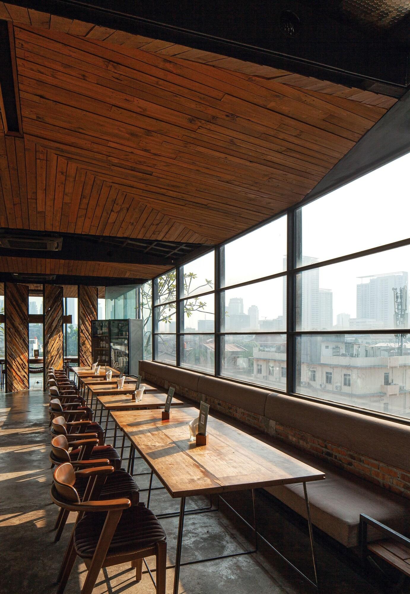Miers Kuningan Artotel Curated