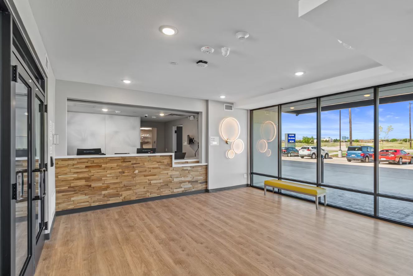 ECHO Suites Extended Stay Dallas Plano/Frisco