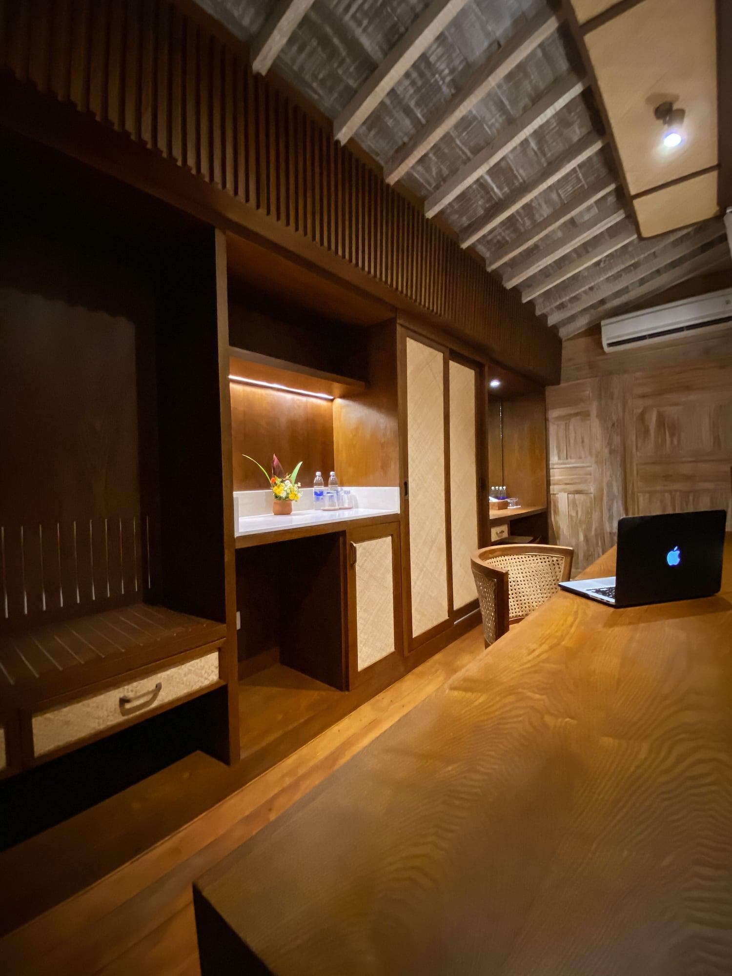 Kutus Kutus Estuary Saba Beach - photo