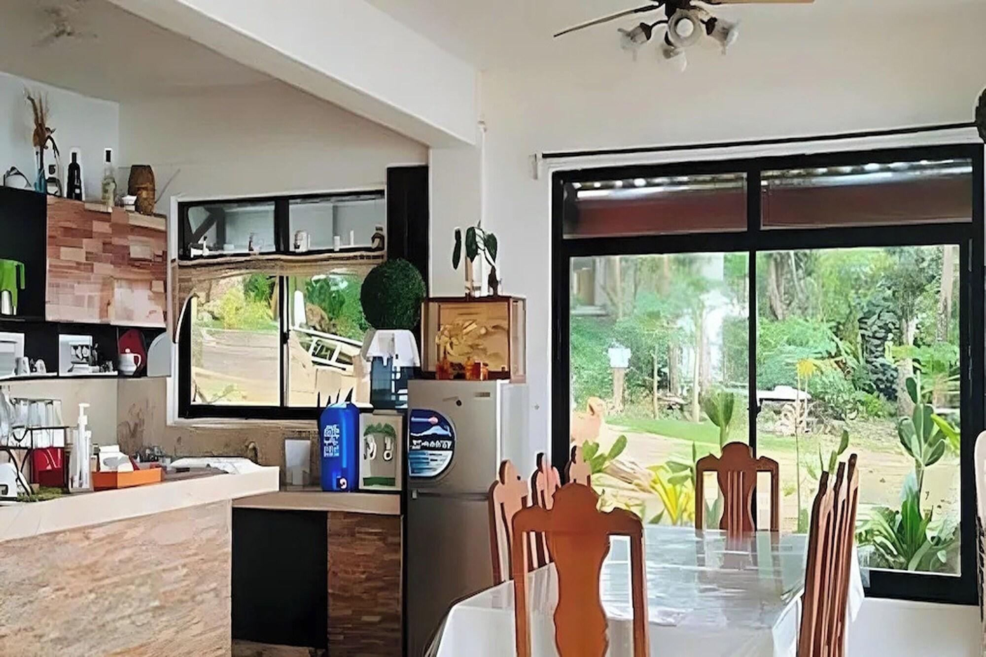 Reddoorz Hostel @ Hardin De Corales La Union
