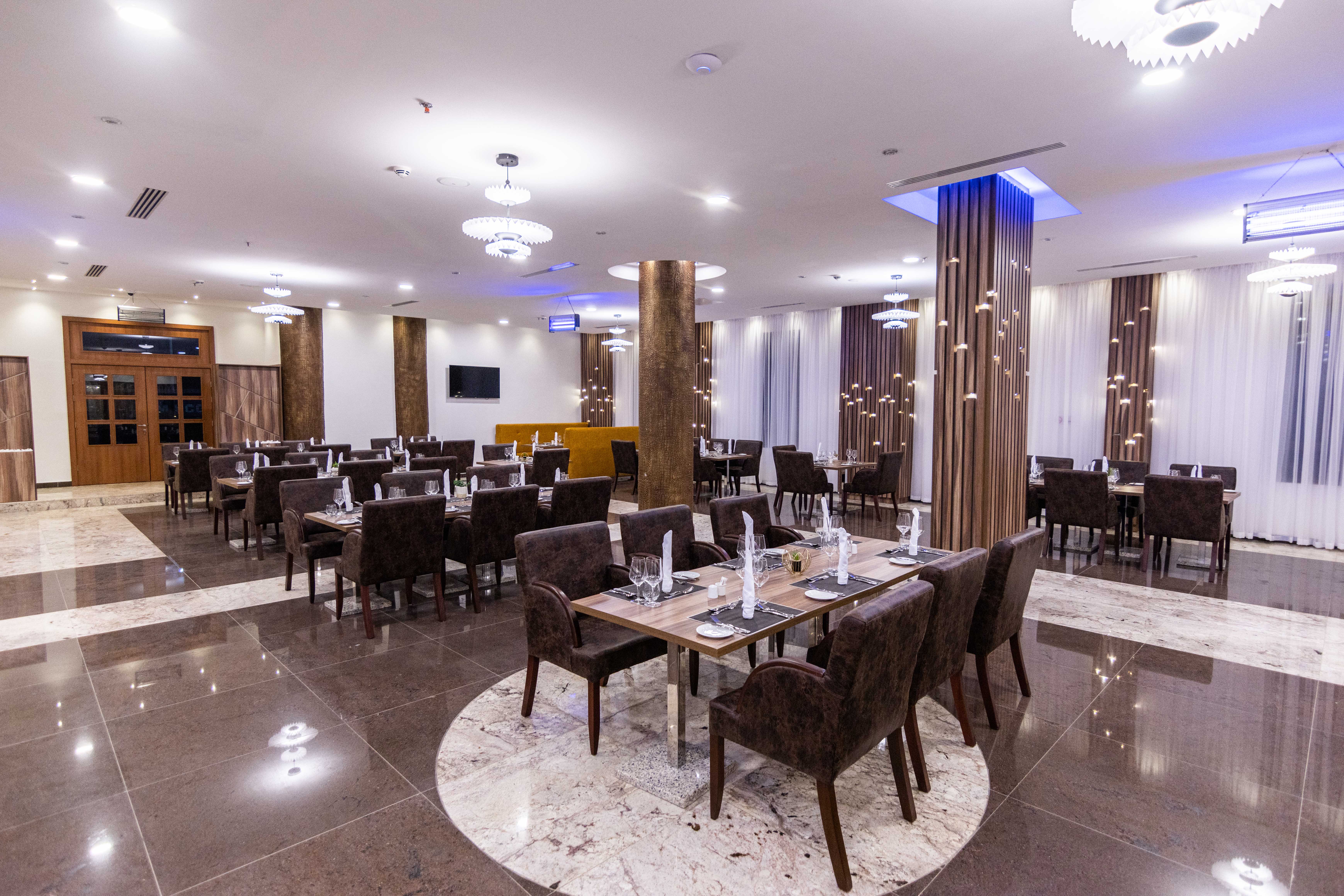 Bon Hotel Octagon