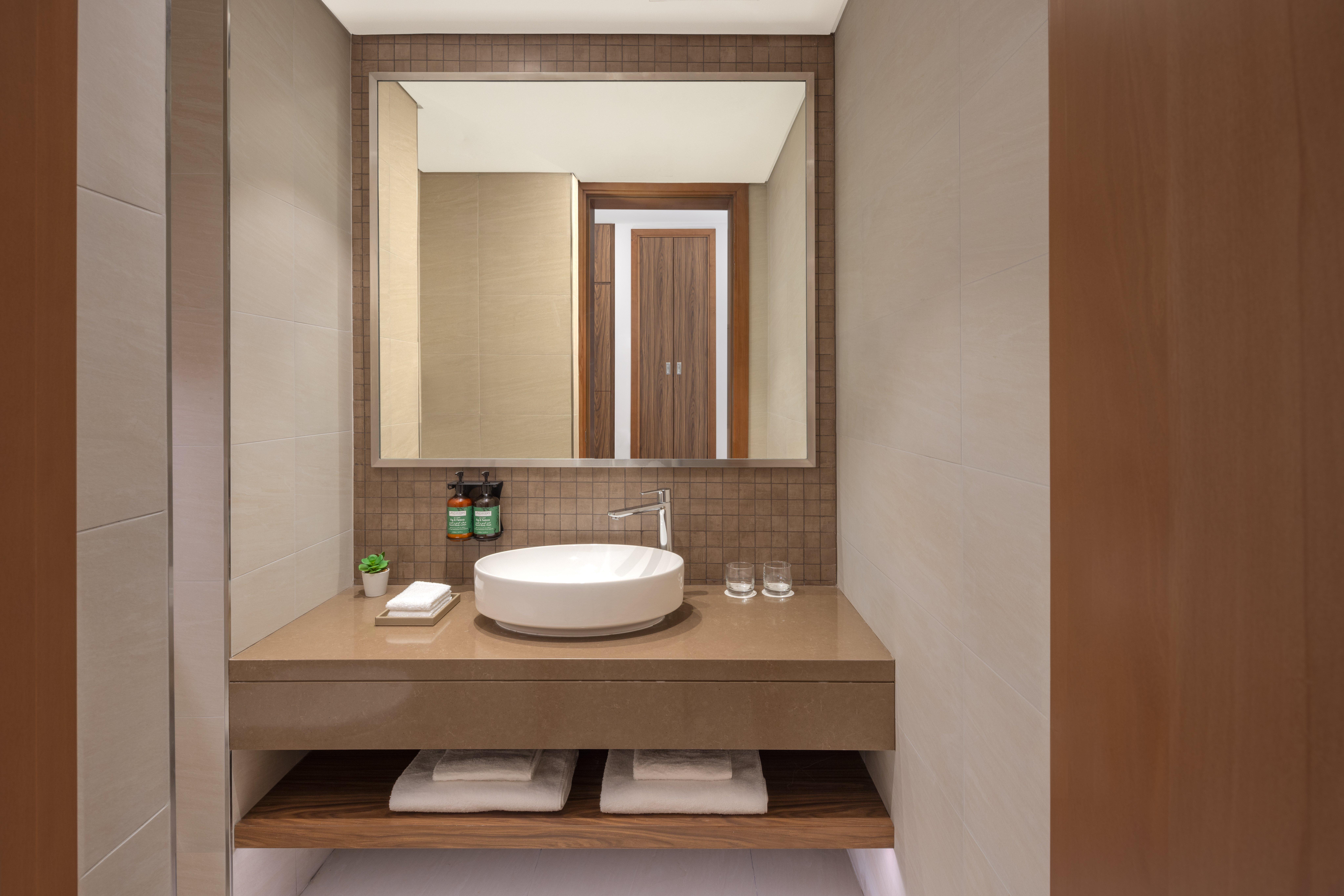 Staybridge Suites Dubai Business Bay