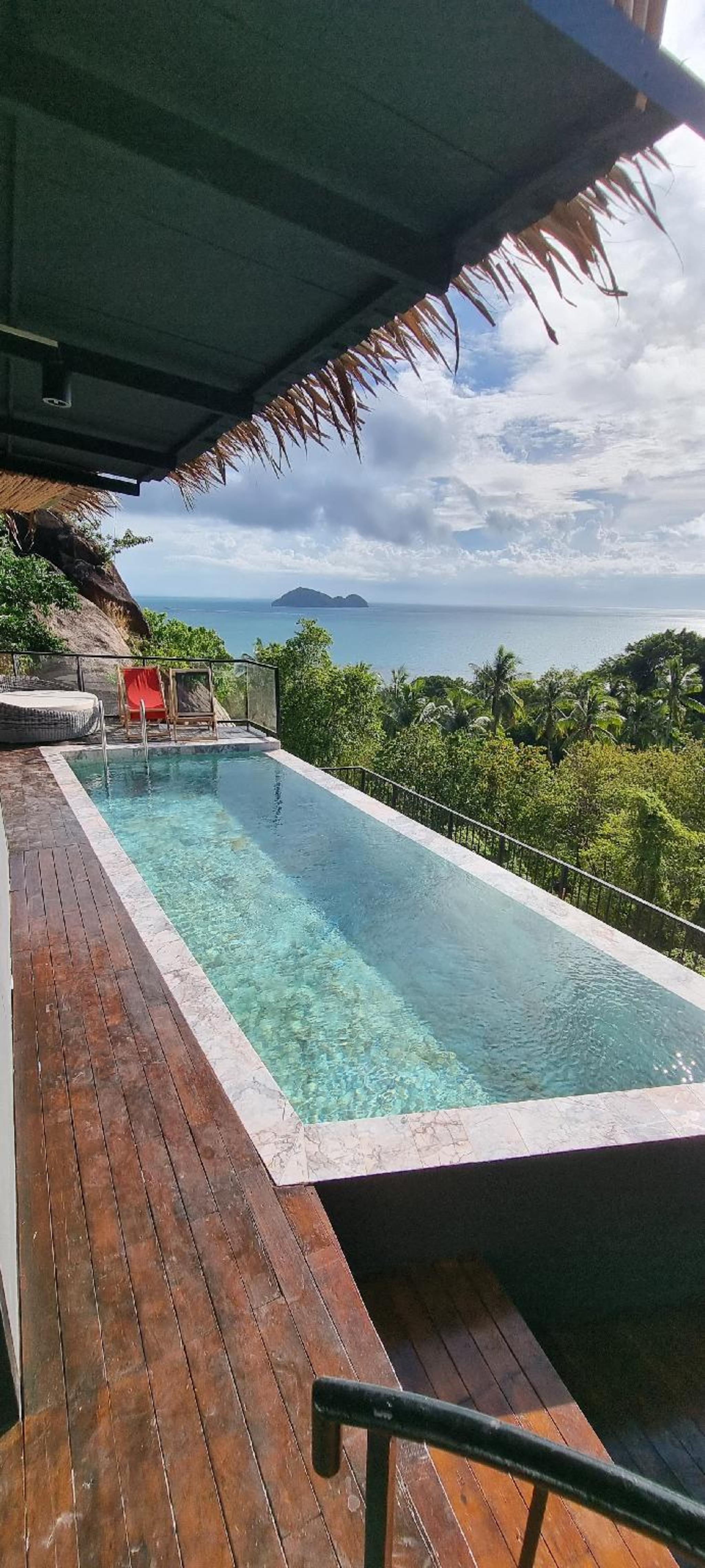Sis And Sea Villa