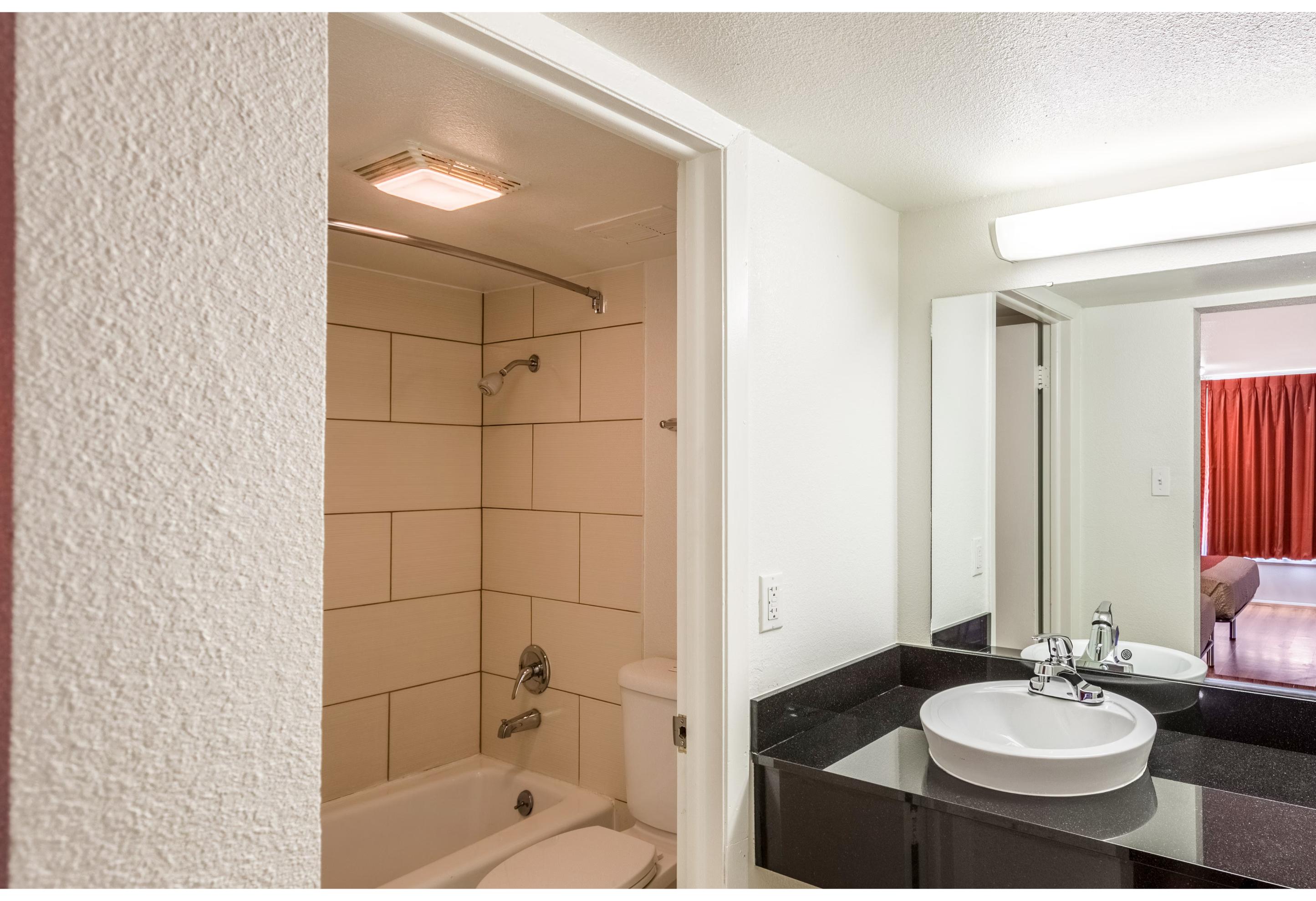 Double room, smokers allowed