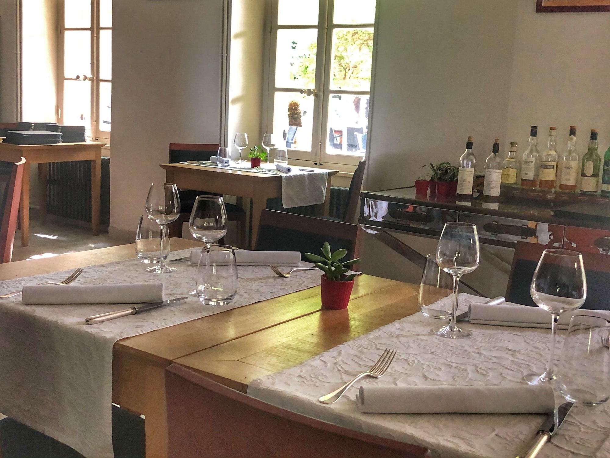 Le Pré Du Moulin - Maison Alonso Hotel & Restaurant by null