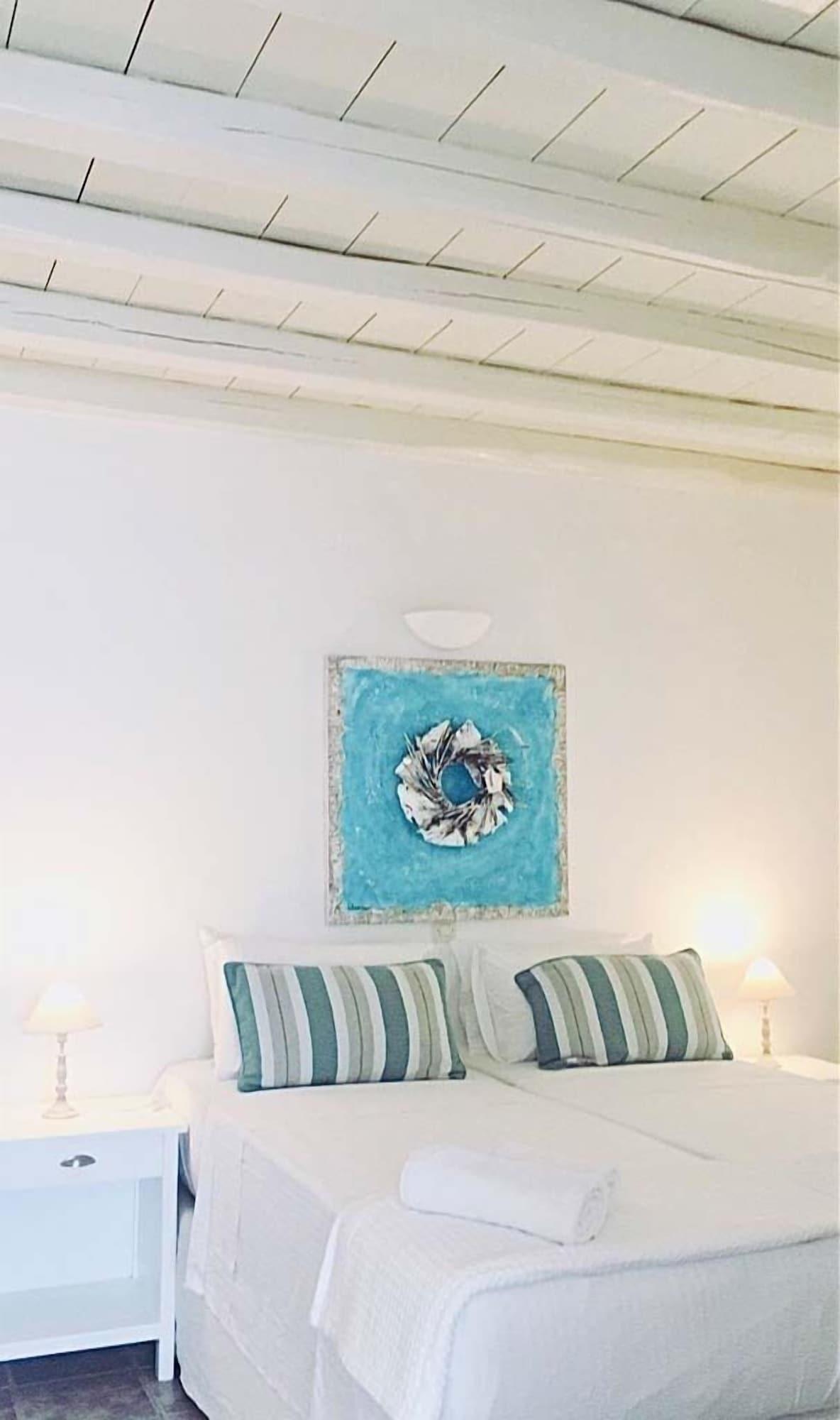 Room 3, Salty Houses, South Aegean