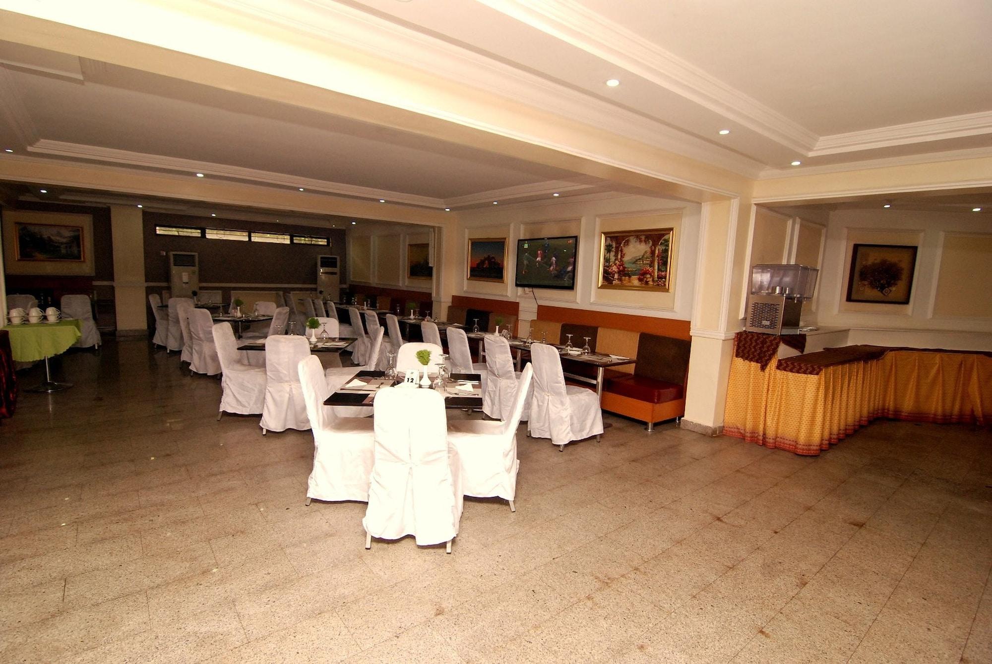 Stonehedge Hotel