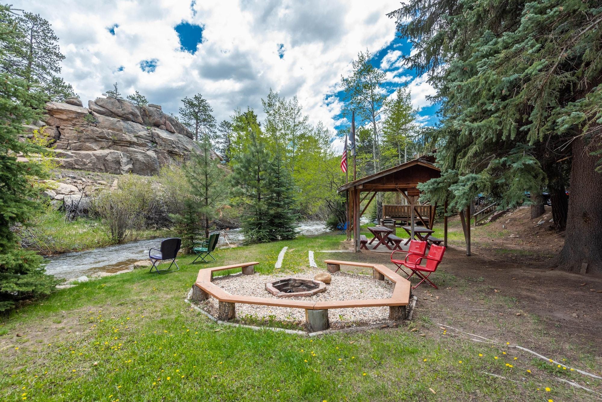 Ponderosa Lodge