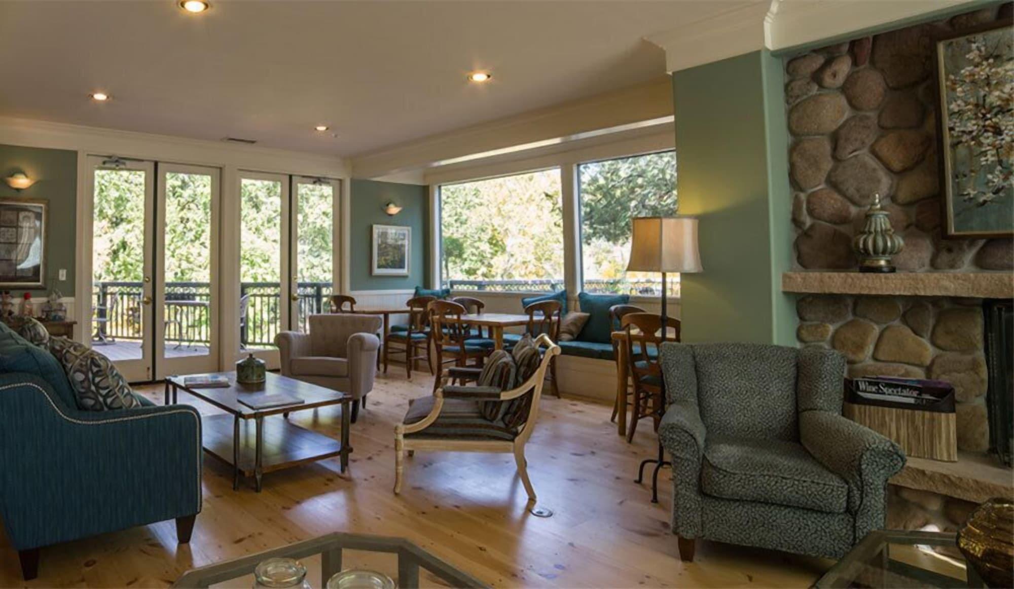 The Inn Above Oak Creek