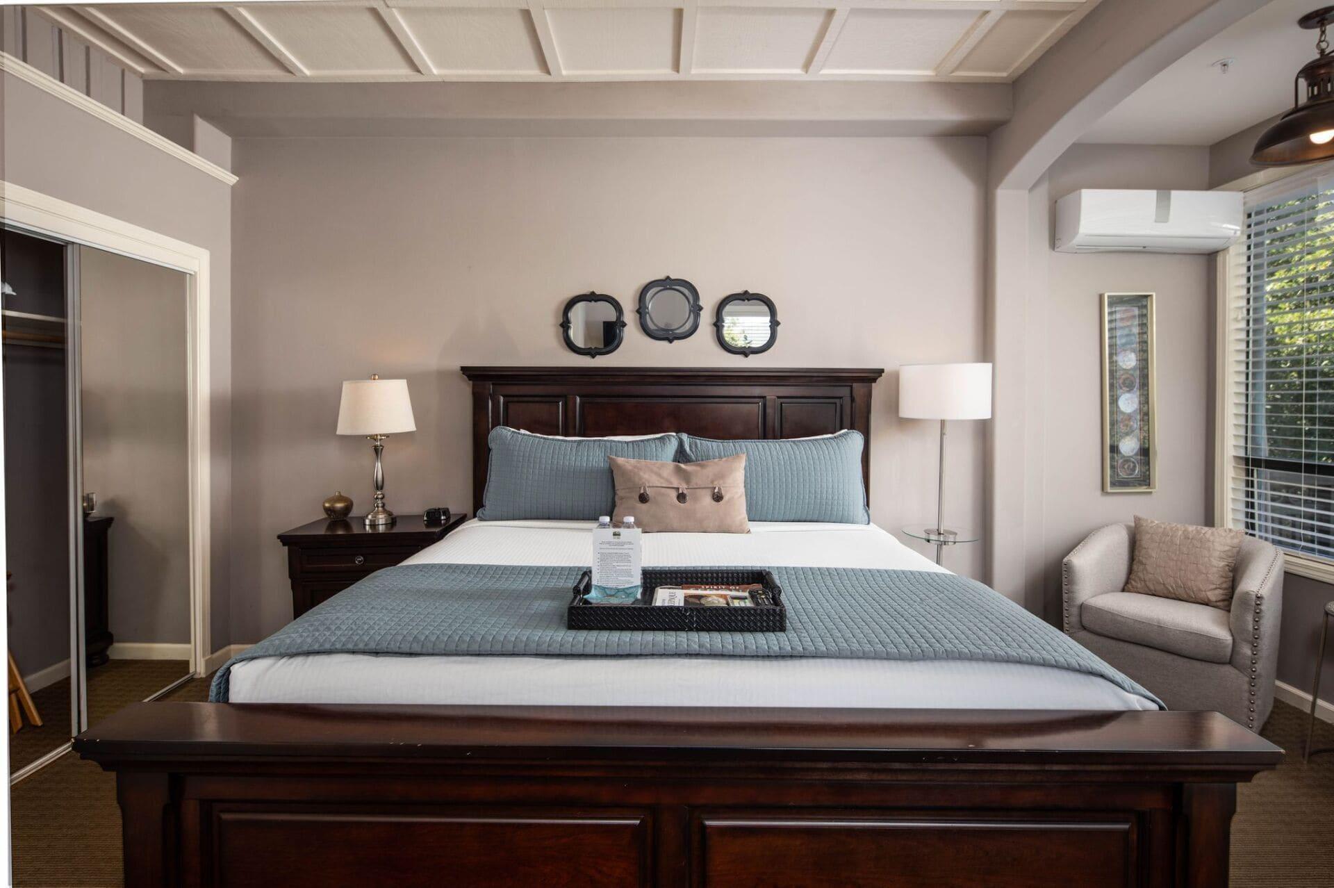 Inn Above Oak Creek by null