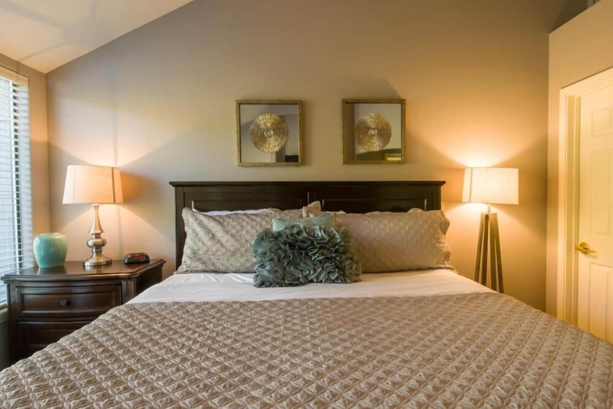 Inn Above Oak Creek by null