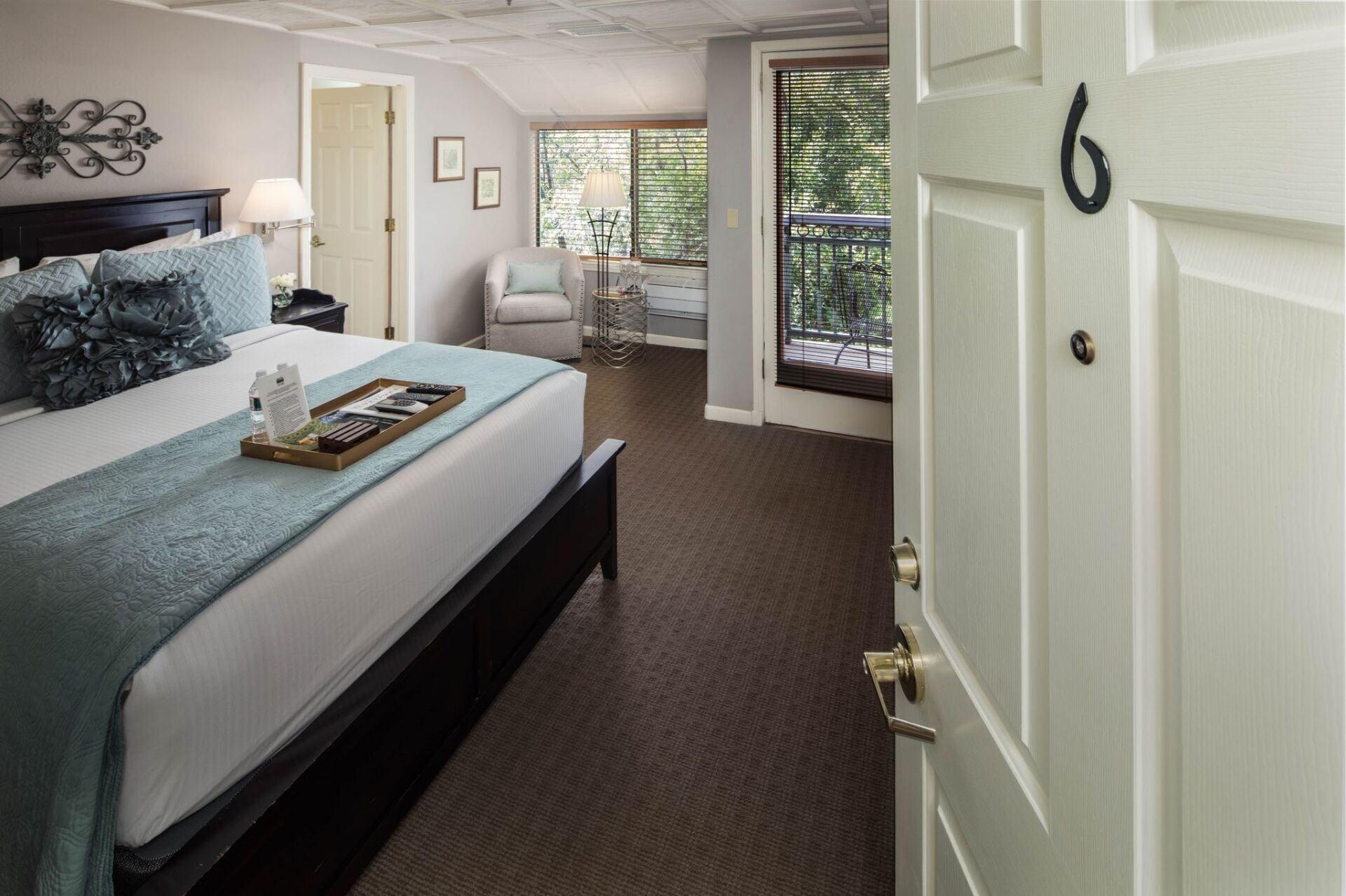 Inn Above Oak Creek by null