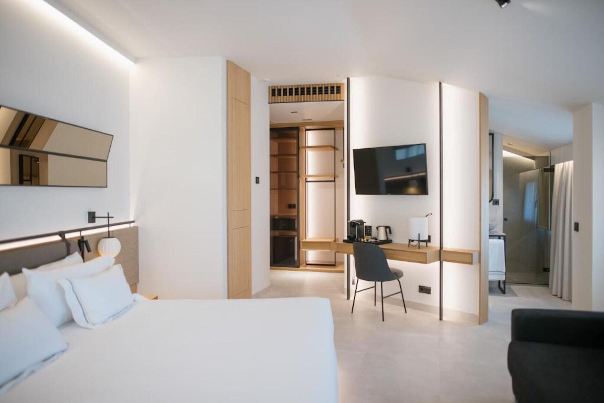 Hotel Puerta Serranos by null