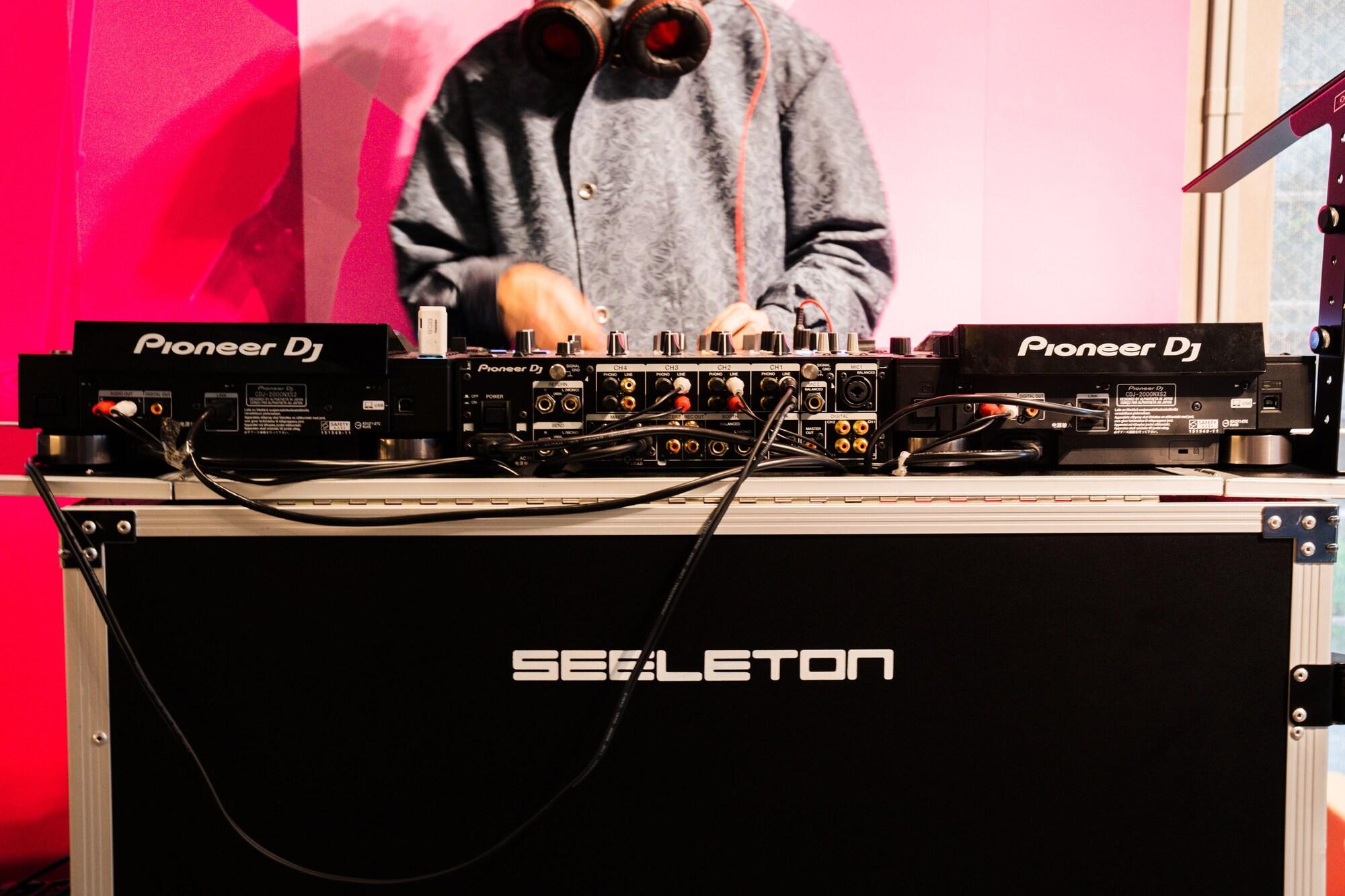 Aloft Osaka Dojima by null