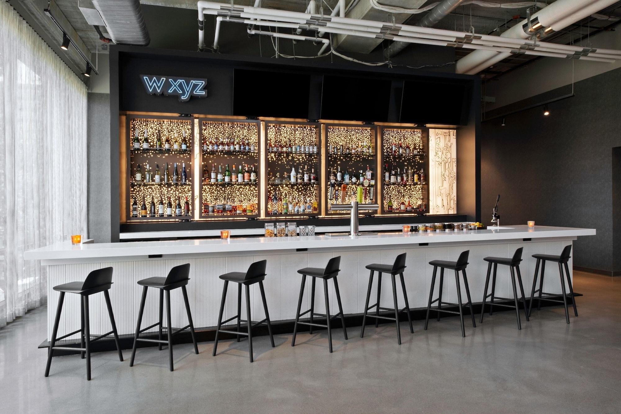 Aloft Kansas City Country Club Plaza