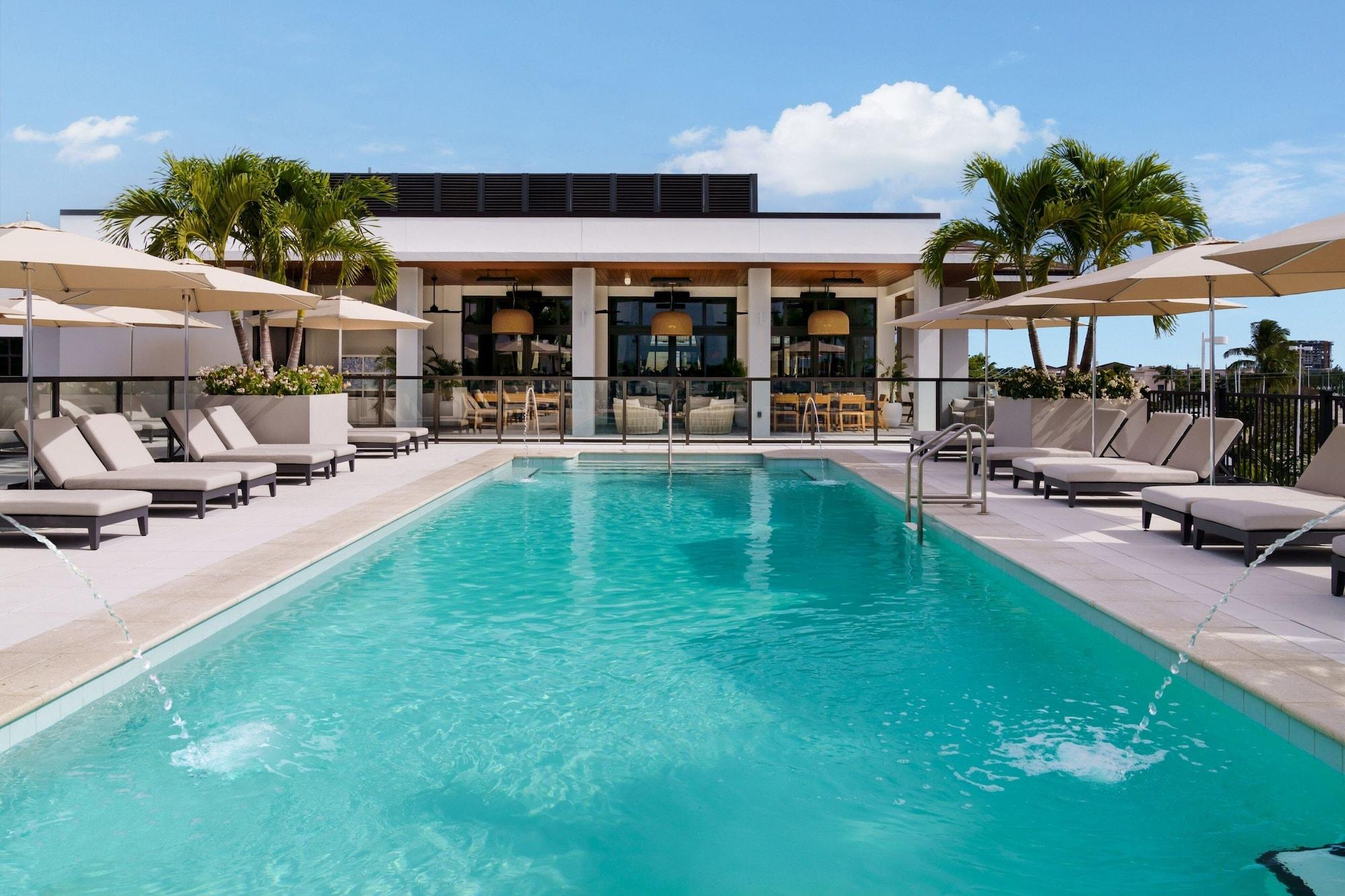 Ac Hotel By Marriott Naples 5th Avenue