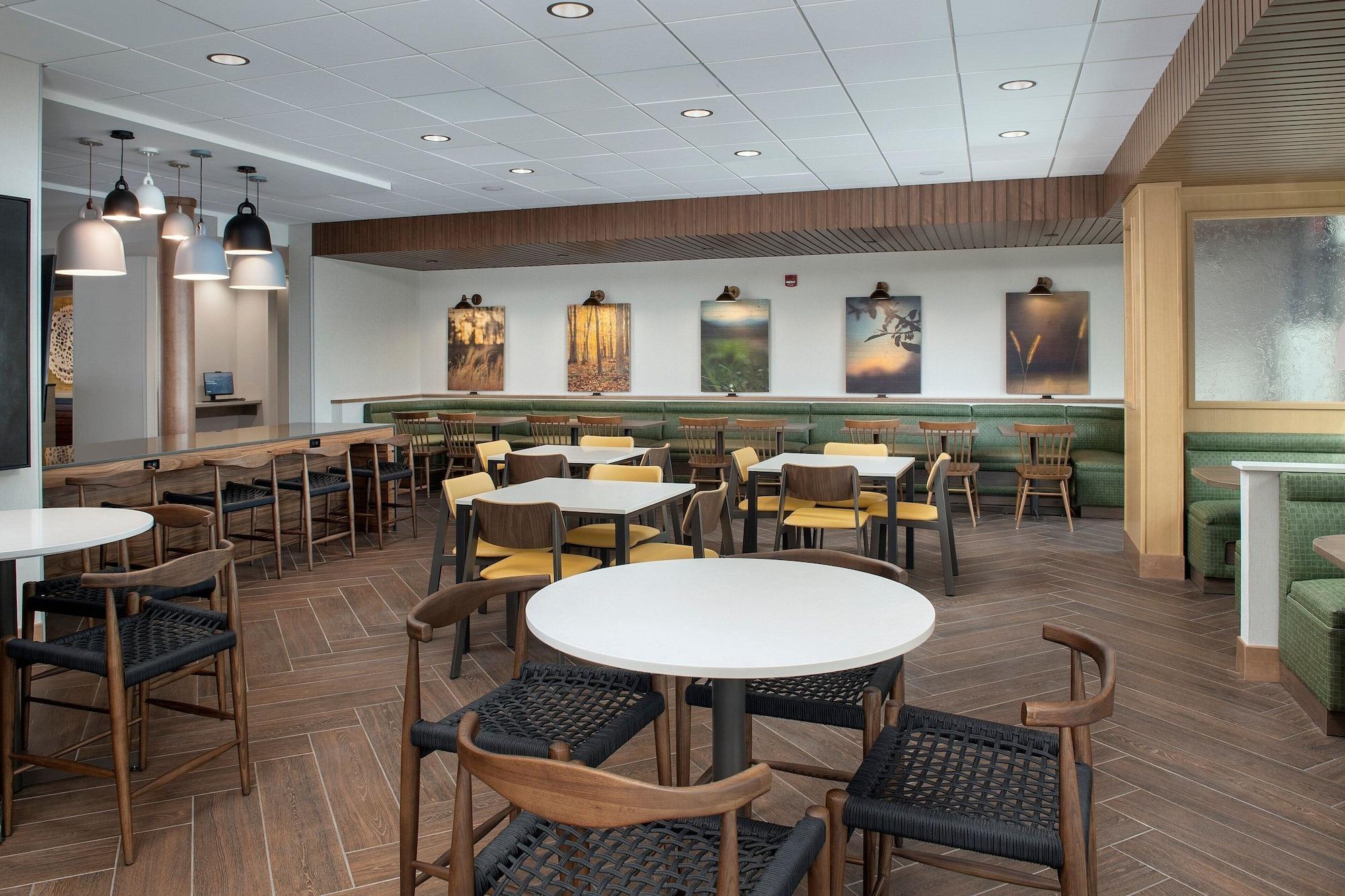 Fairfield Inn Suites By Marriott Boise West