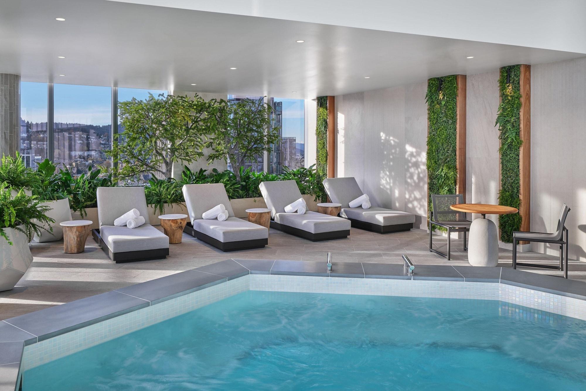 The Ritz-Carlton, Portland by null