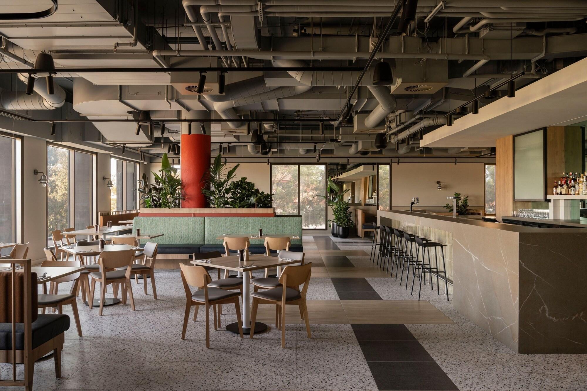 Courtyard By Marriott Perth Murdoch