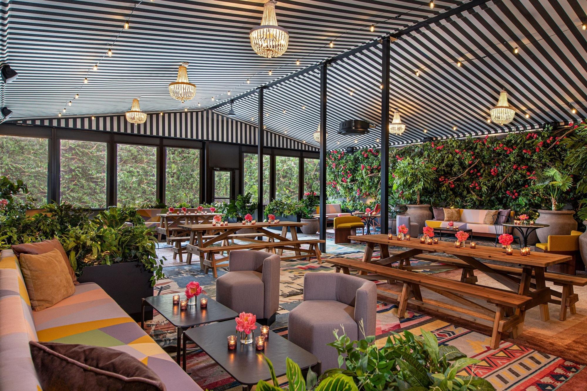 Moxy Brooklyn Williamsburg by null