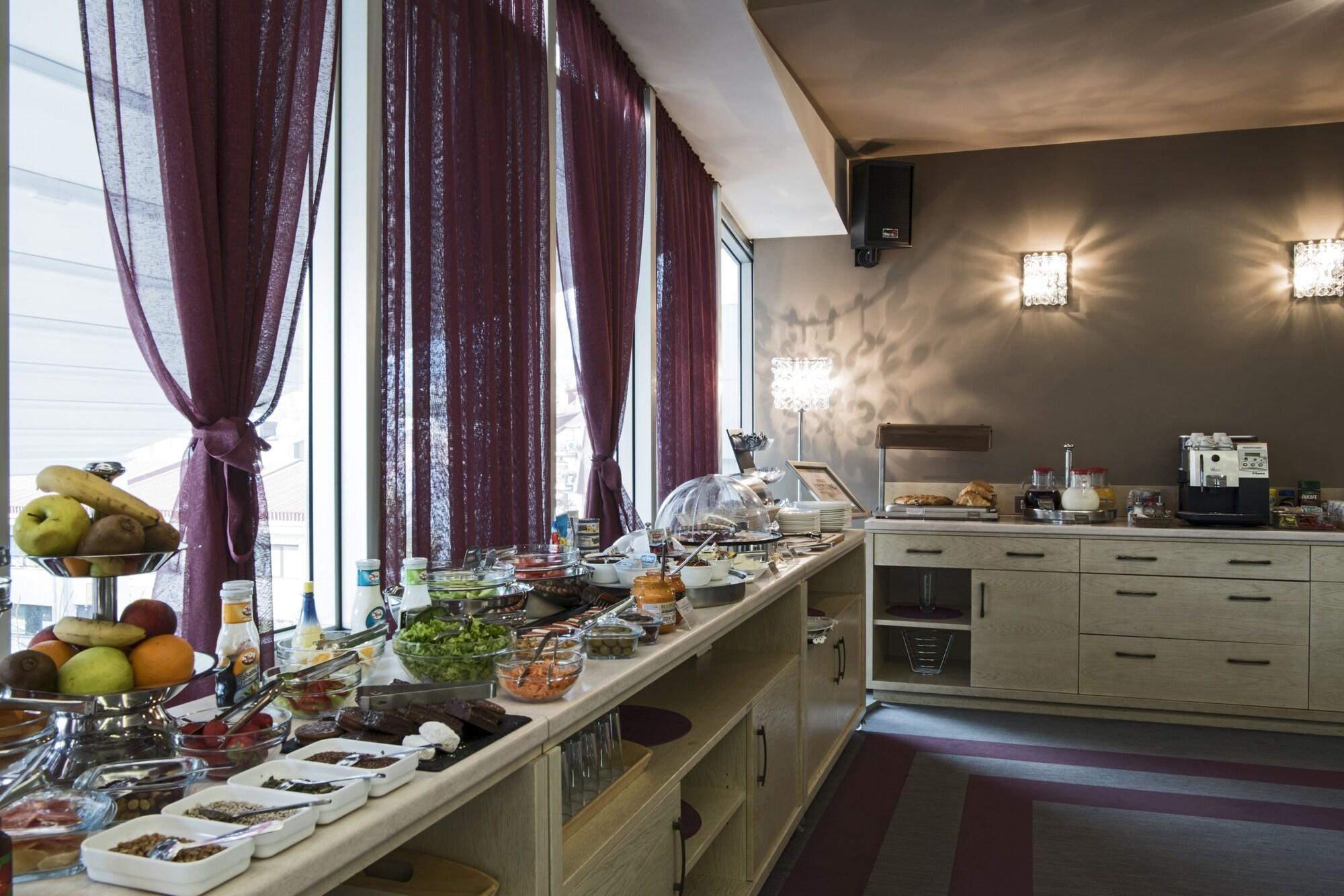 Queen S Hotel
