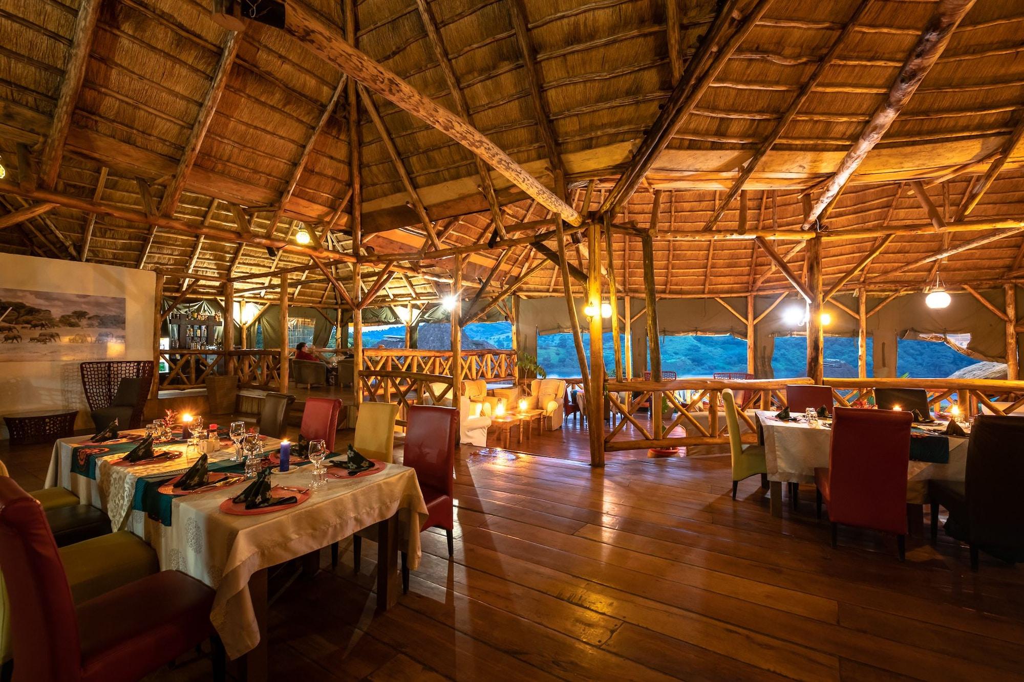 Crater Safari Lodge