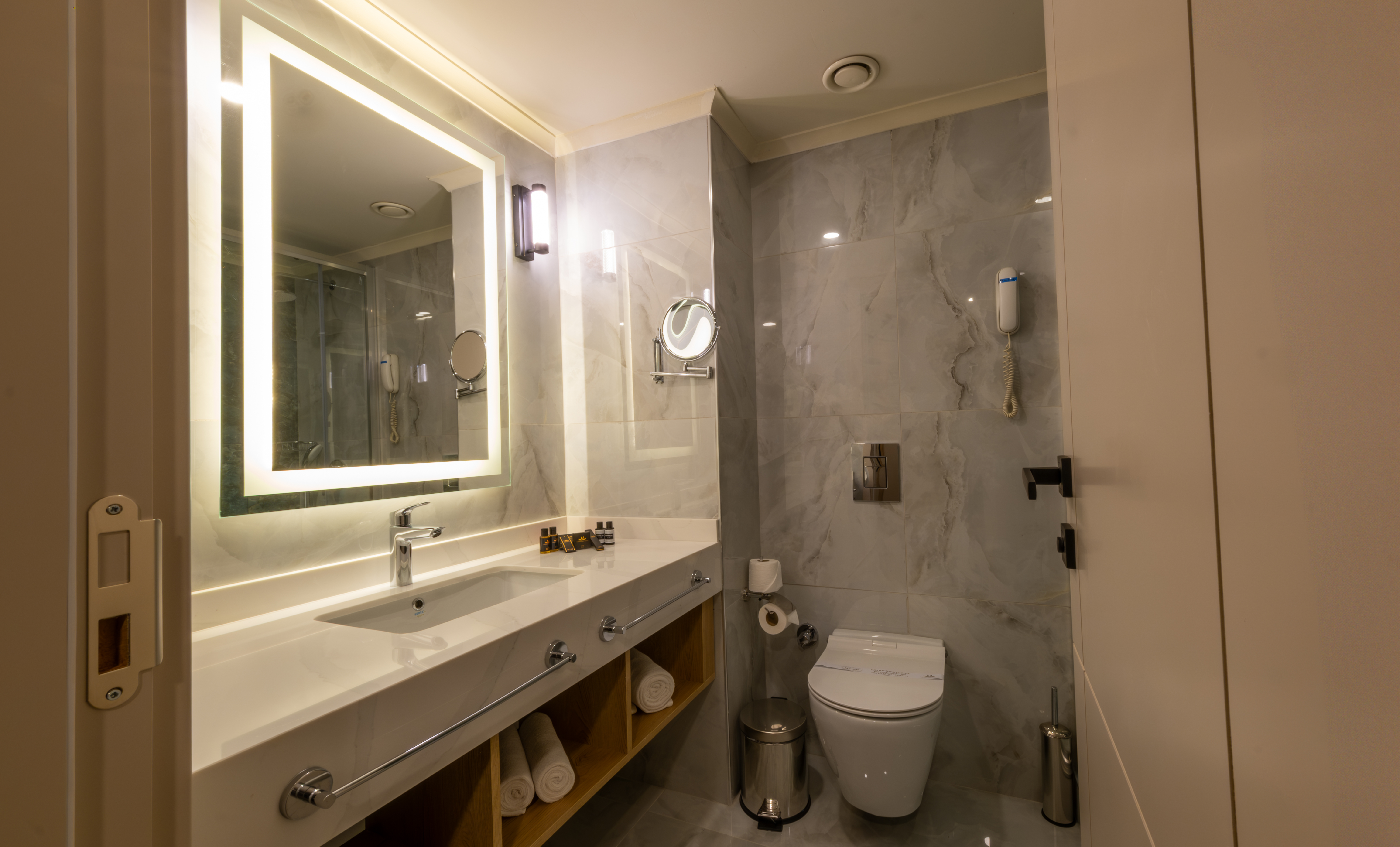 Habitación doble, al lado del mar
