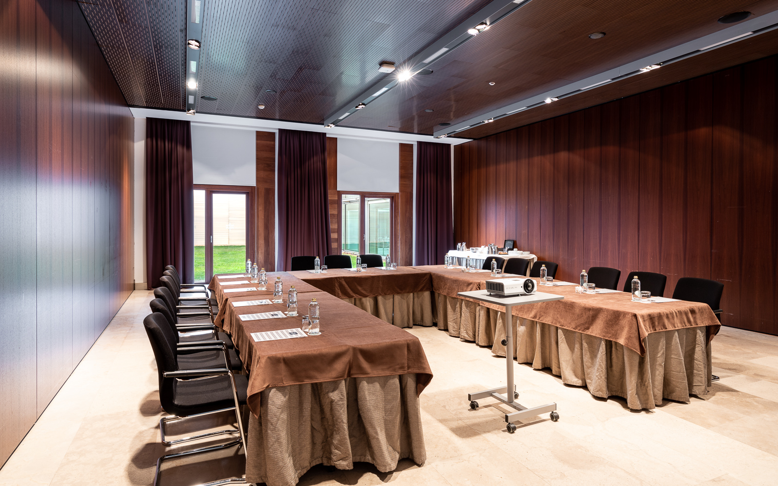 Parador de Alcalá de Henares by null