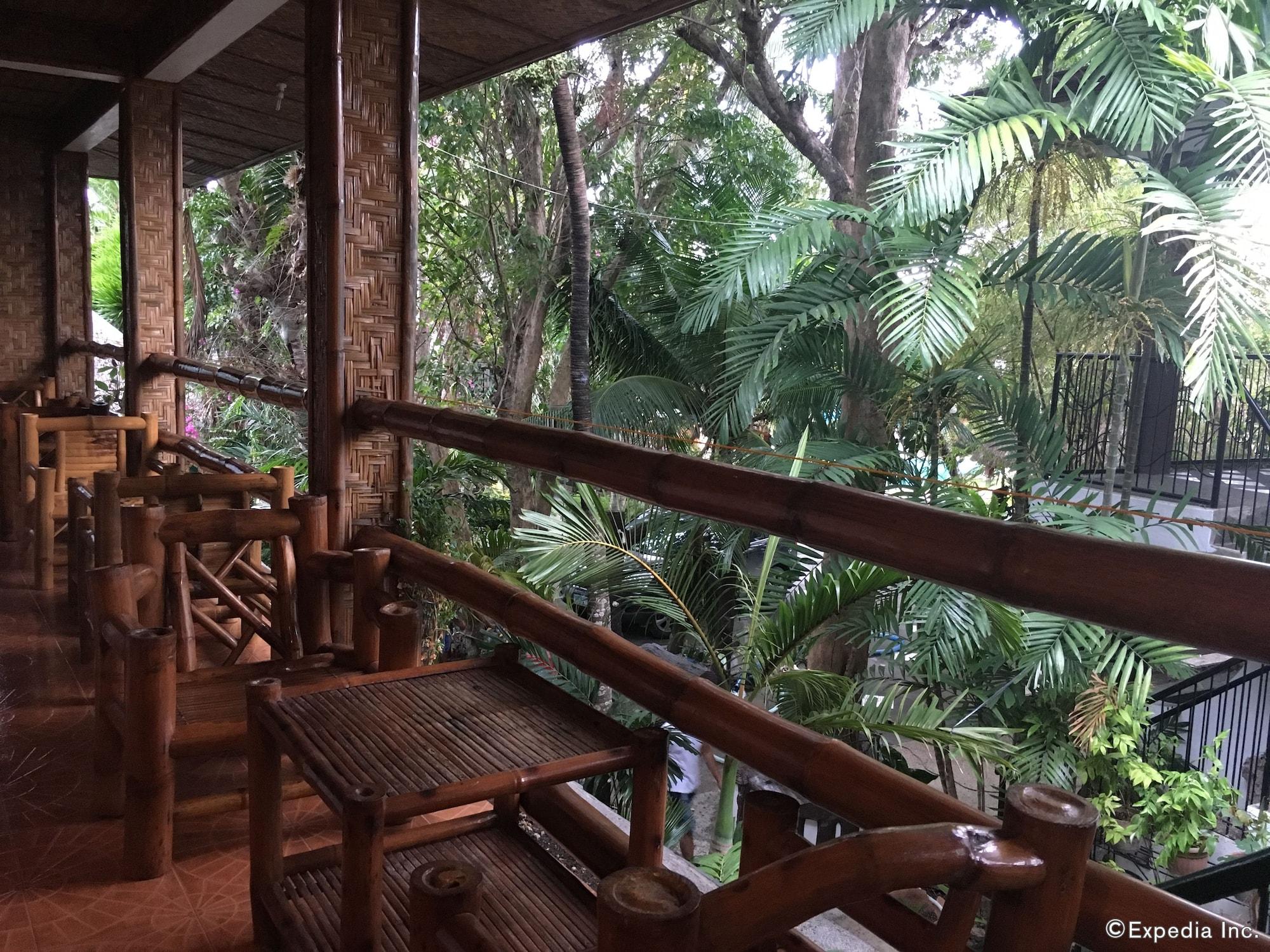 Love S Beach And Dive Resort