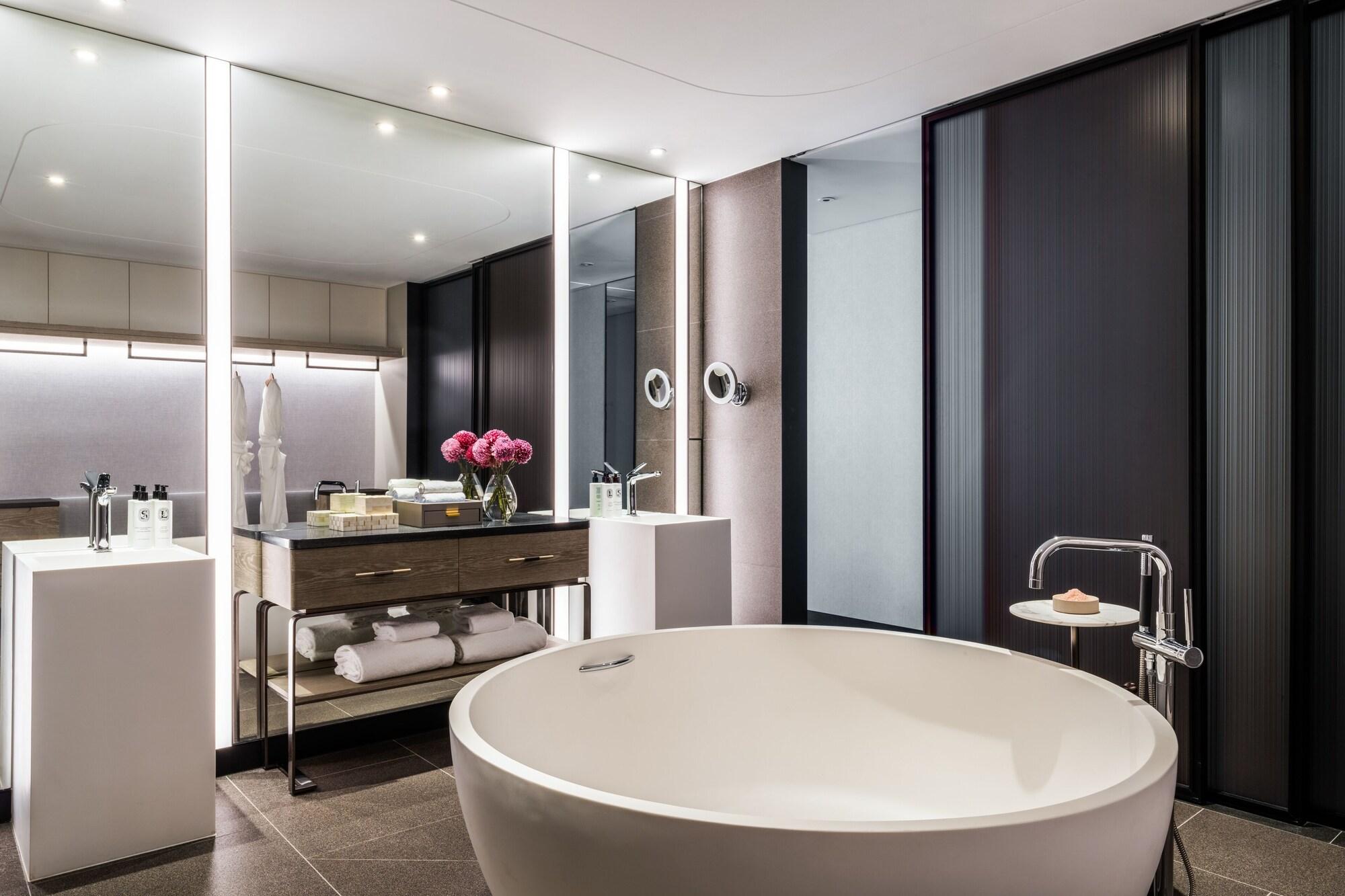 The Langham Gold Coast by null