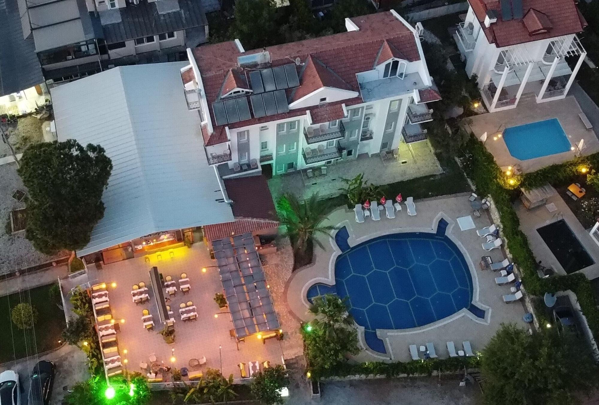 Turtle Apart Hotel