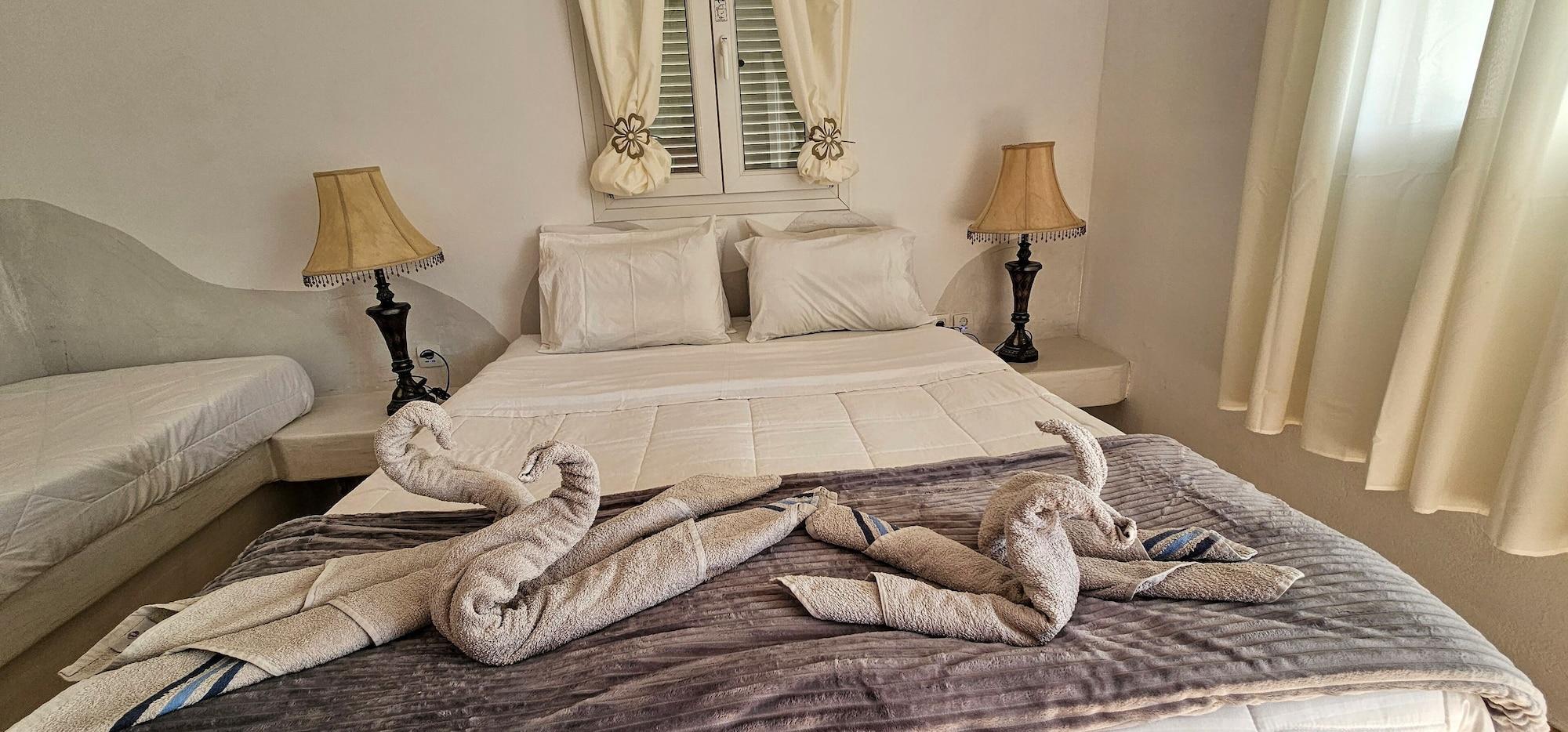 Room 3, Cycladic Pleasure Houses By The Sea, South Aegean