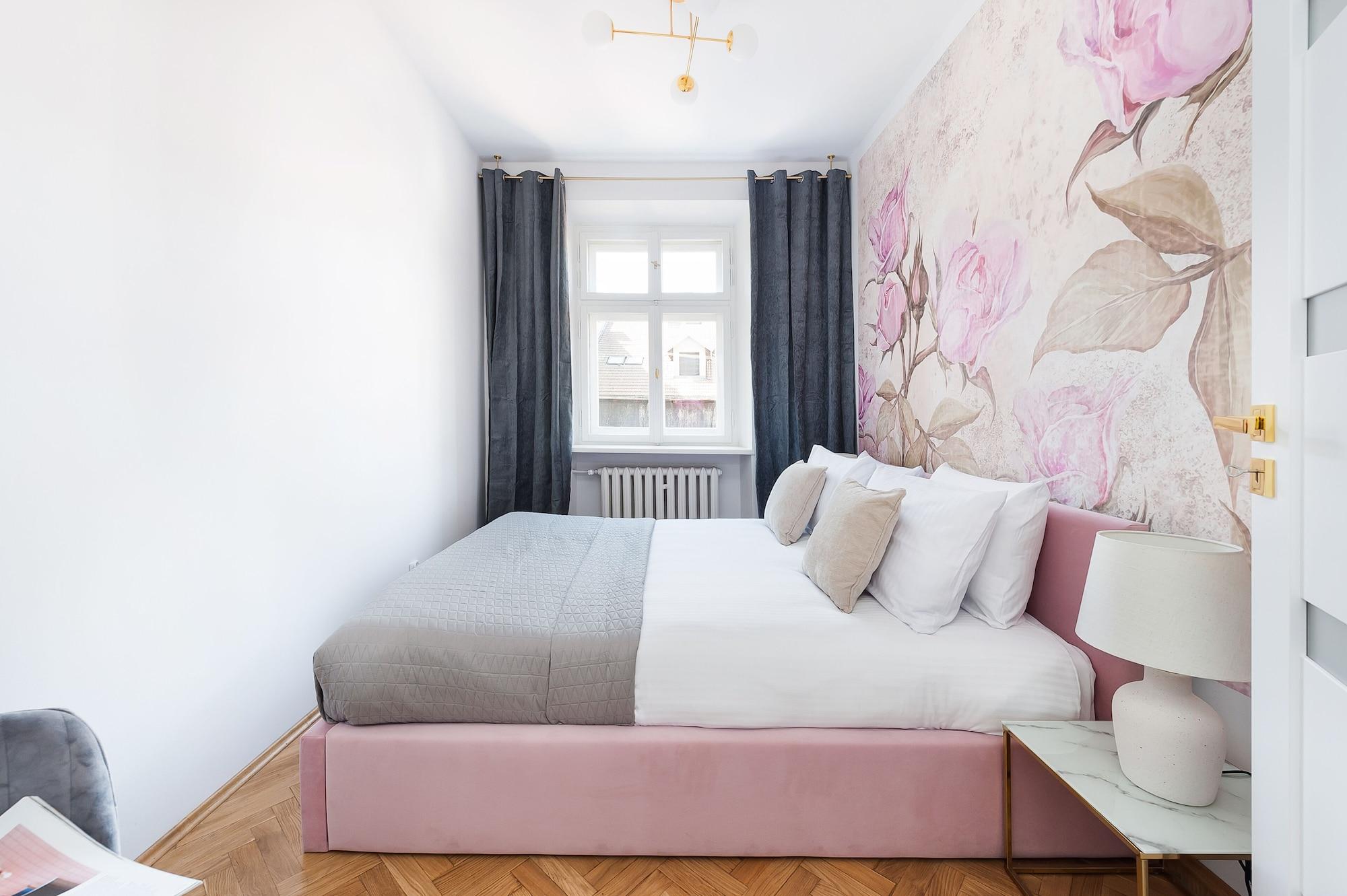 Gallery 7 Loft Affair Collection