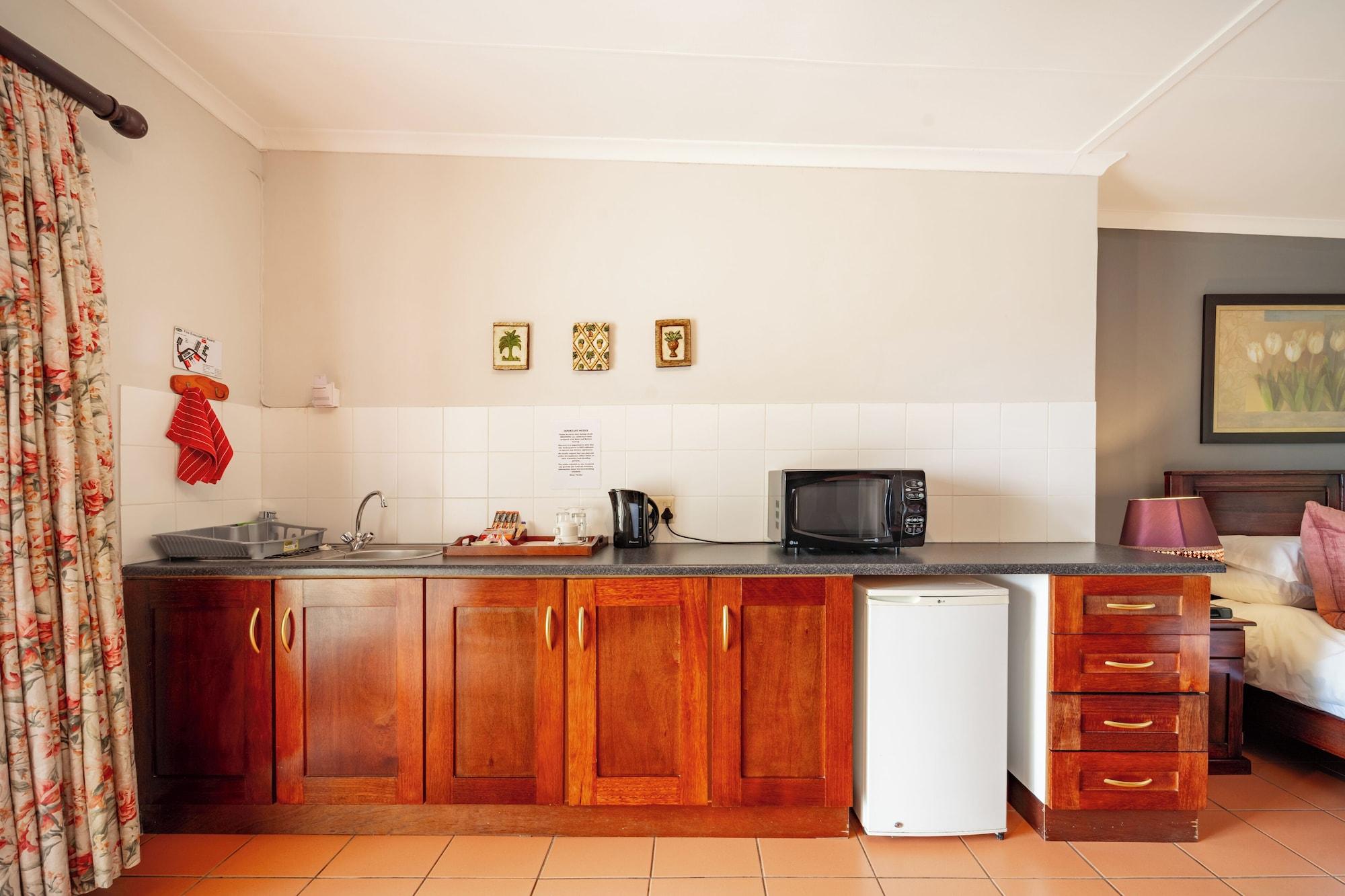 Room 5, St Ives Lodge, Umgungundlovu