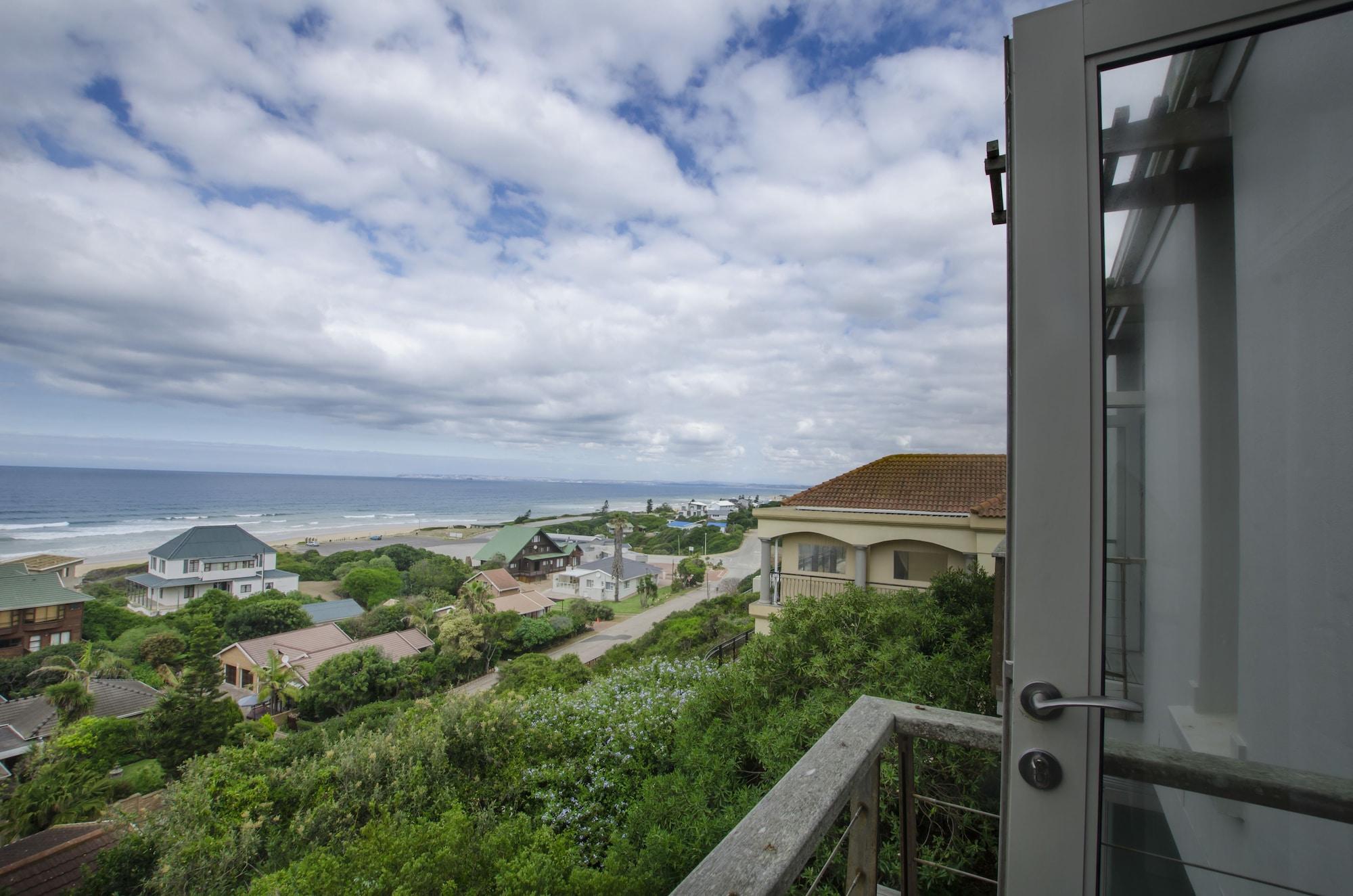 General view 3, 10 Elf Beach House, Eden